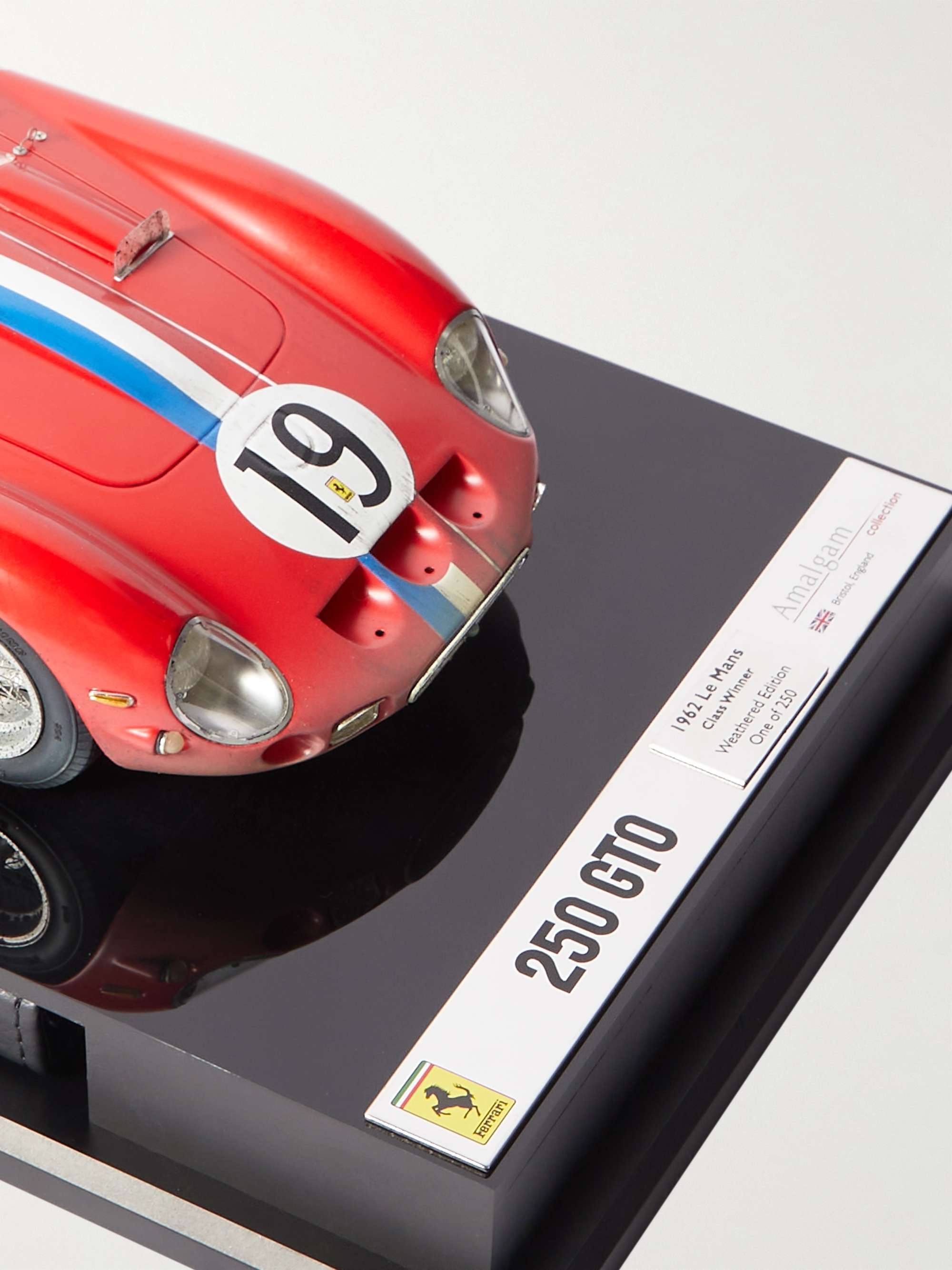 AMALGAM COLLECTION Ferrari 250 GTO LeMans (1962) 1:18 Model Car