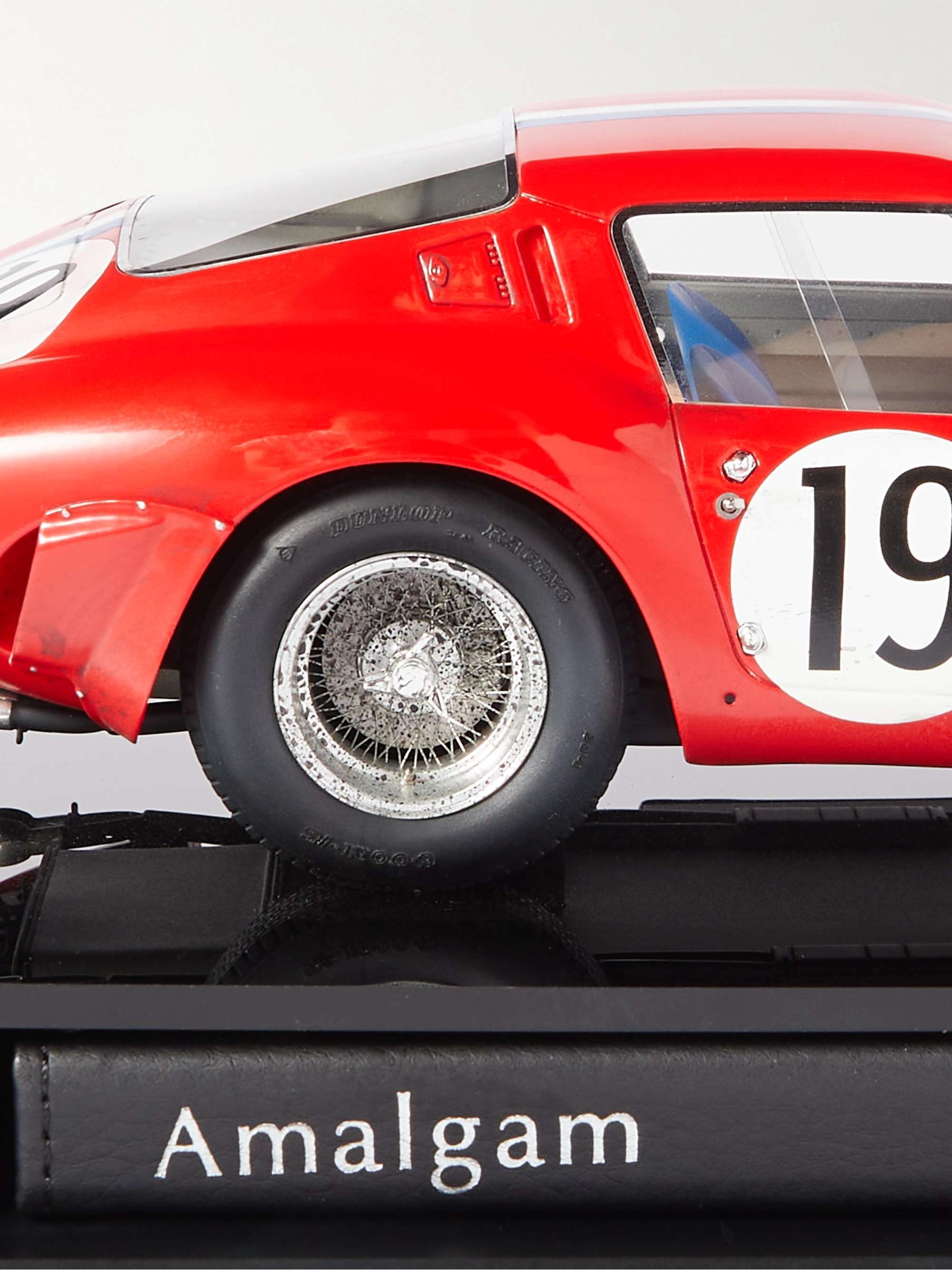 AMALGAM COLLECTION Ferrari 250 GTO LeMans (1962) 1:18 Model Car
