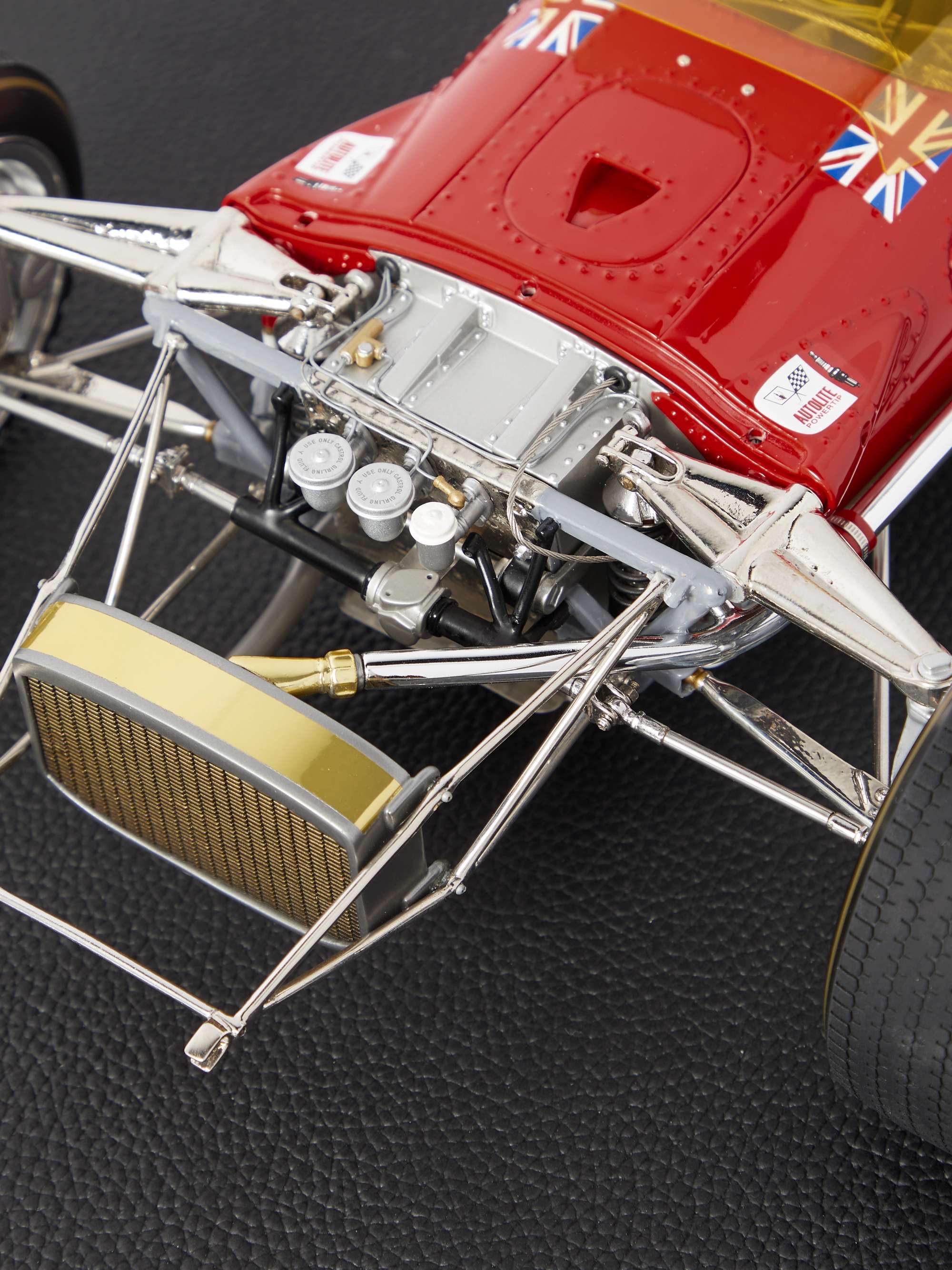 AMALGAM COLLECTION Lotus 49B (1968) Limited Edition 1:8 Model Car