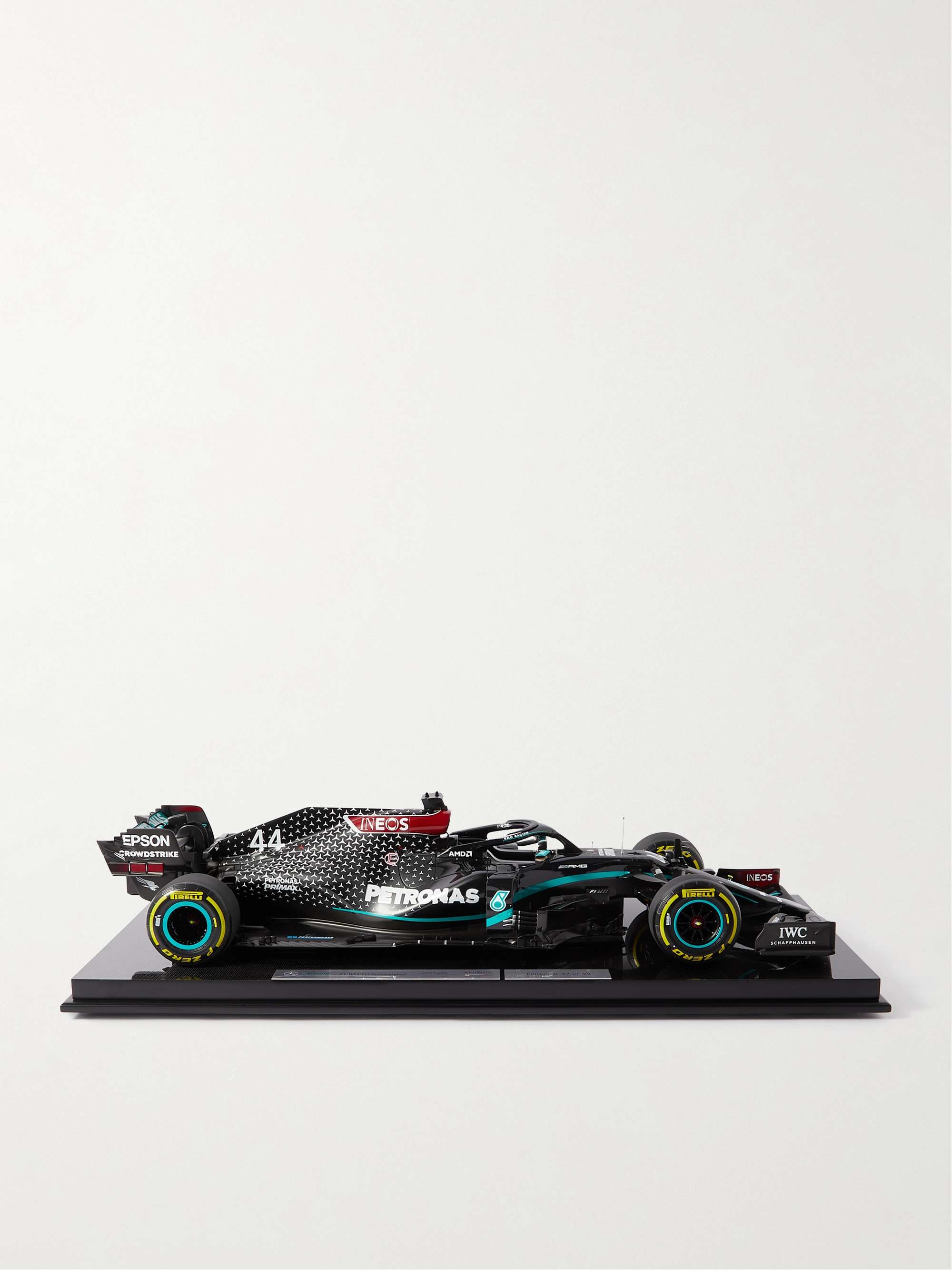 AMALGAM COLLECTION Mercedes AMG F1 Lewis Hamilton W11 EQ Performance (2020) 1:8 Model Car