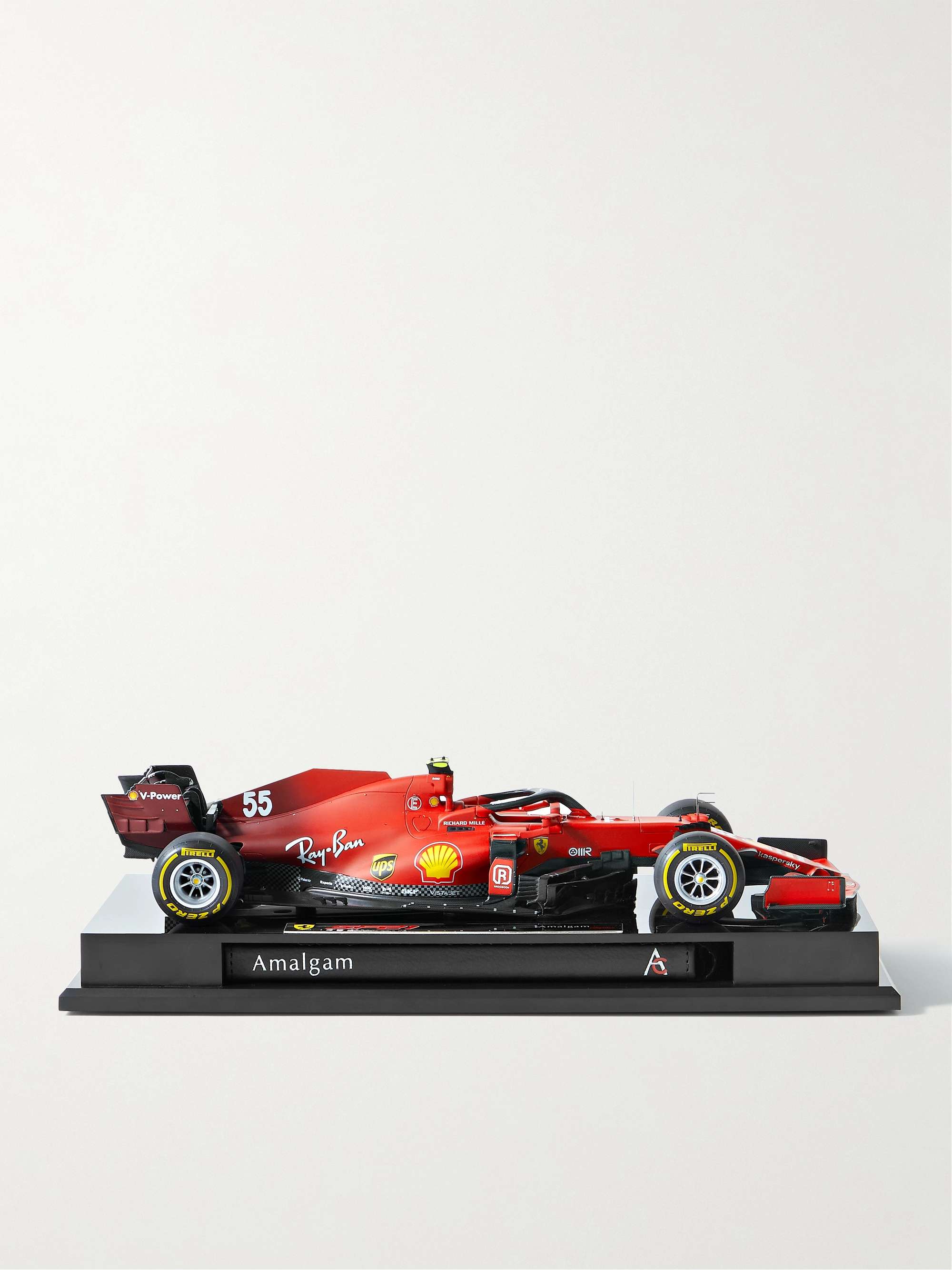 AMALGAM COLLECTION Ferrari SF21 Carlos Sainz (2021) 1:18 Model Car