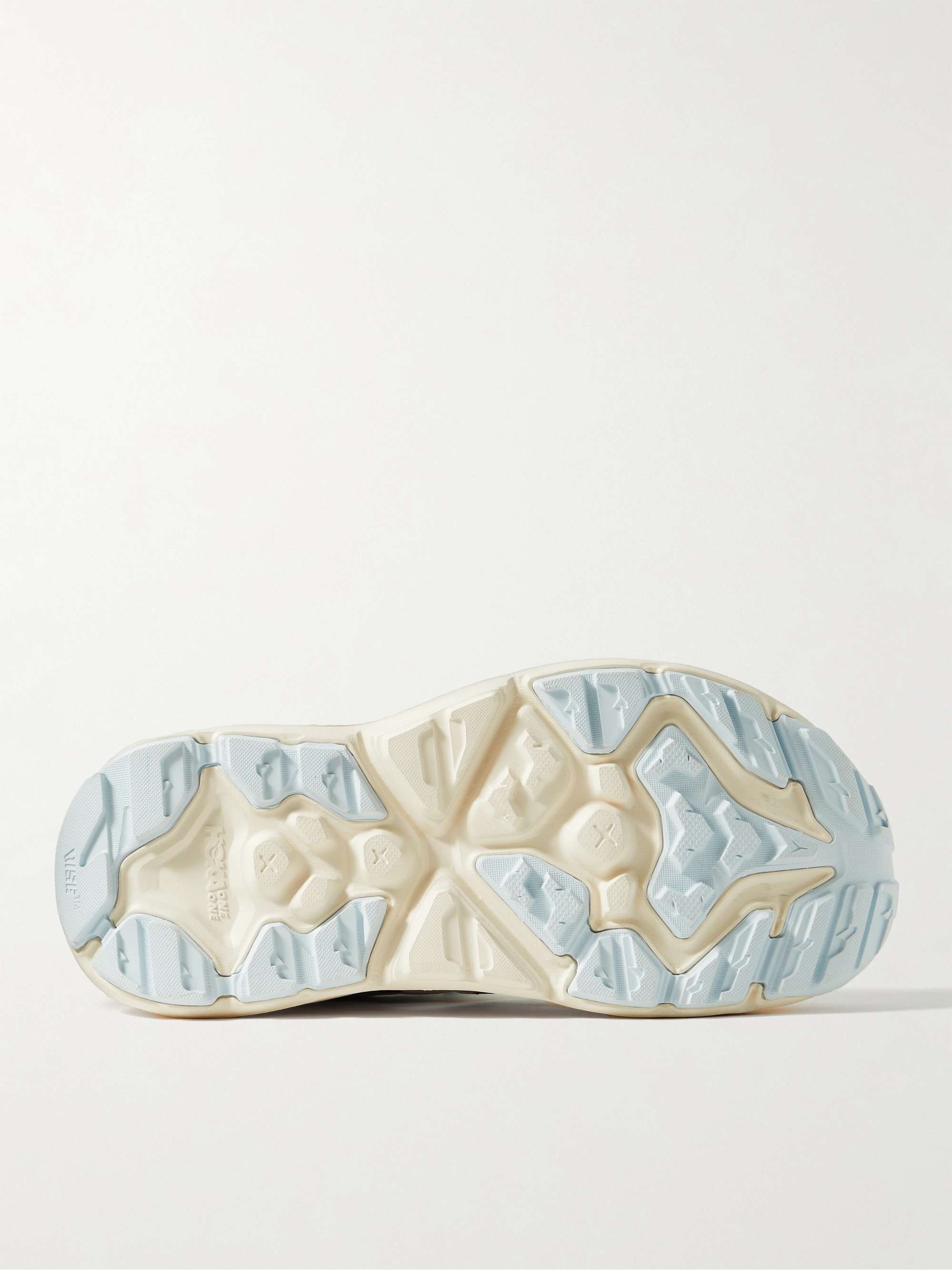 HOKA ONE ONE 