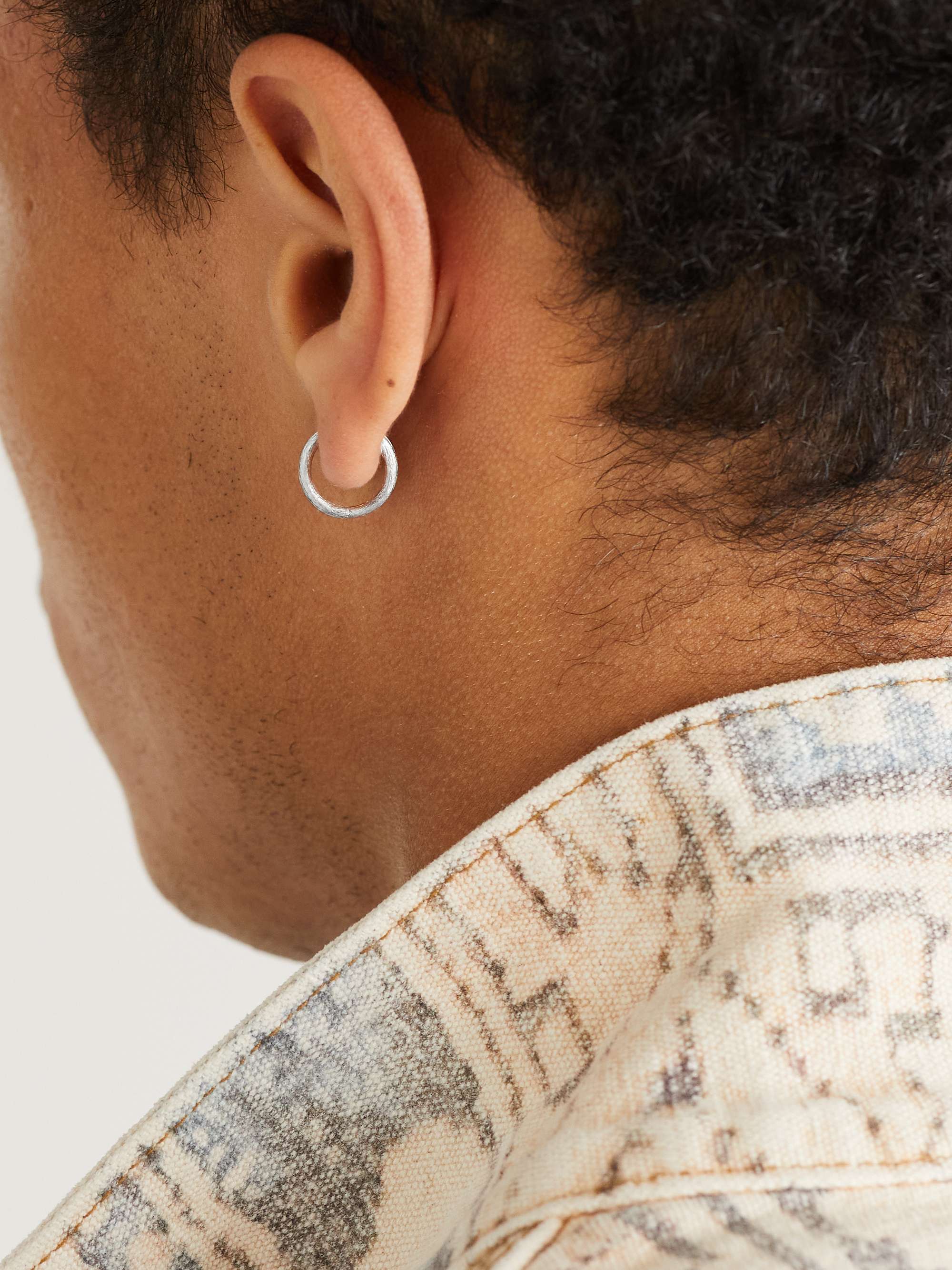 ANNOUSHKA 18-Karat White Gold Single Hoop Earring