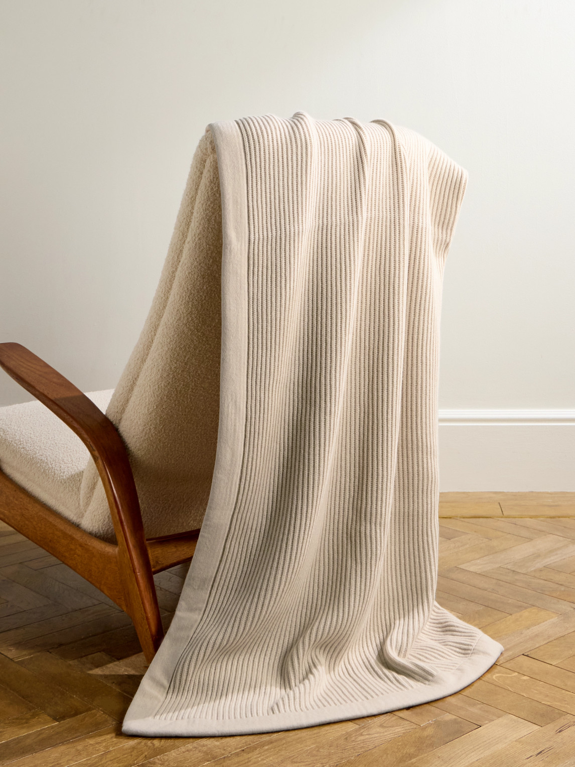 Brunello Cucinelli Ribbed Cashmere Blanket In Neutral