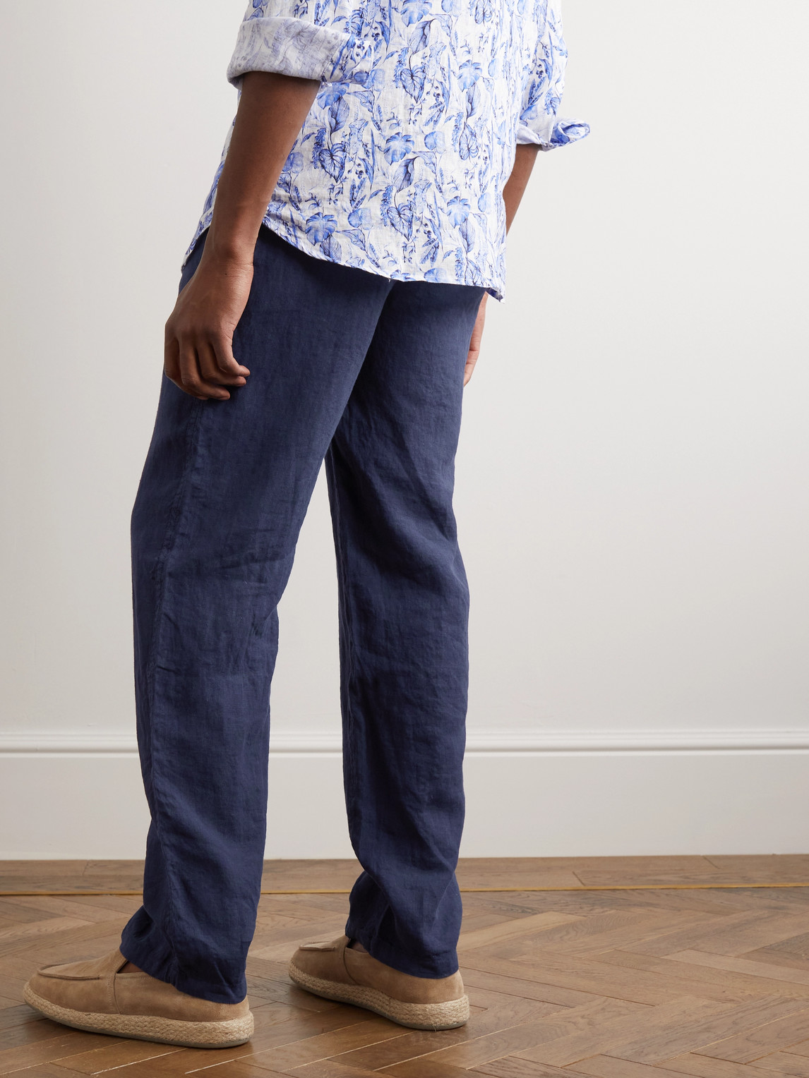 Shop Vilebrequin Pacha Straight-leg Linen Drawstring Trousers In Blue