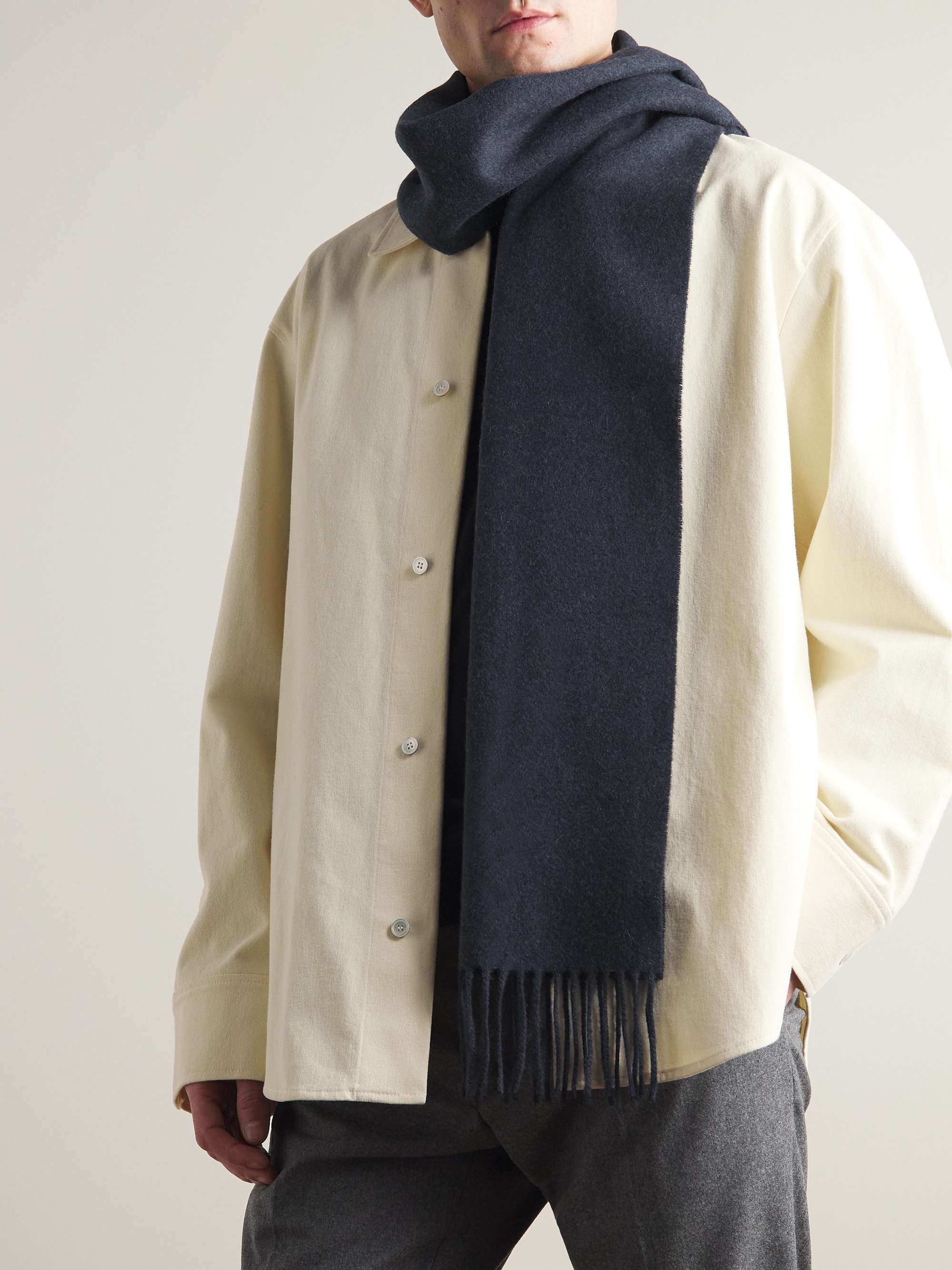 MR P. Fringed Wool Scarf