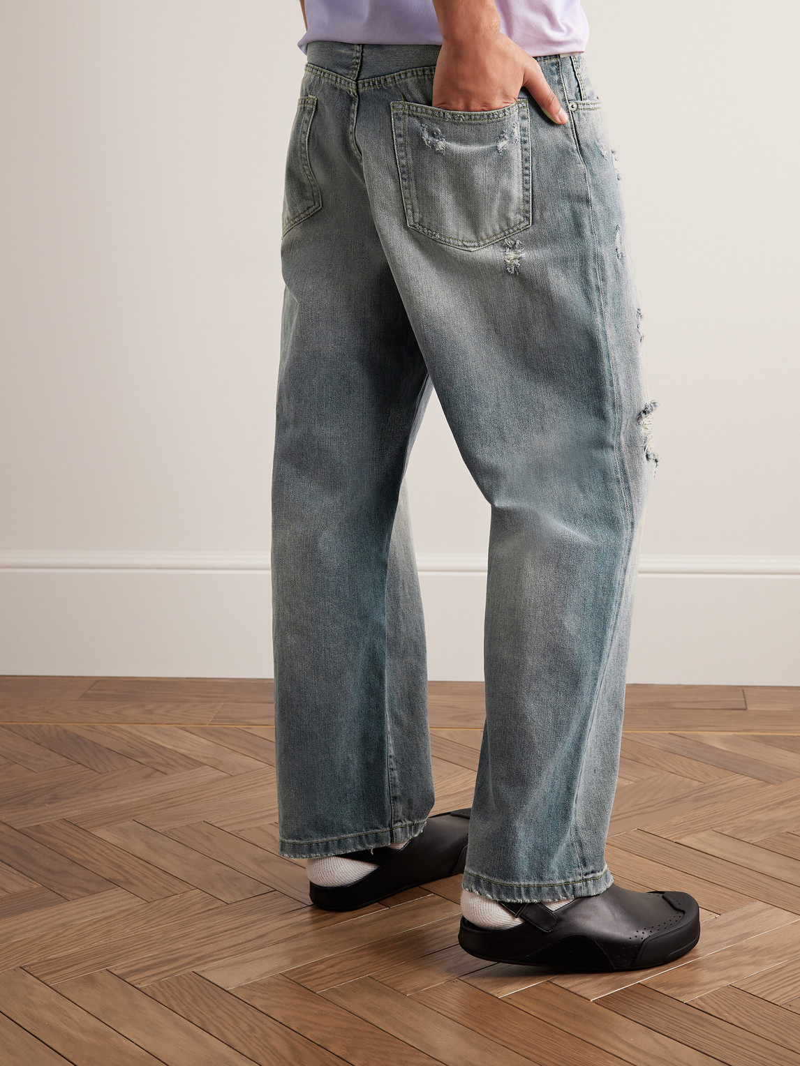Update 147+ acne jeans and giuseppe’s latest