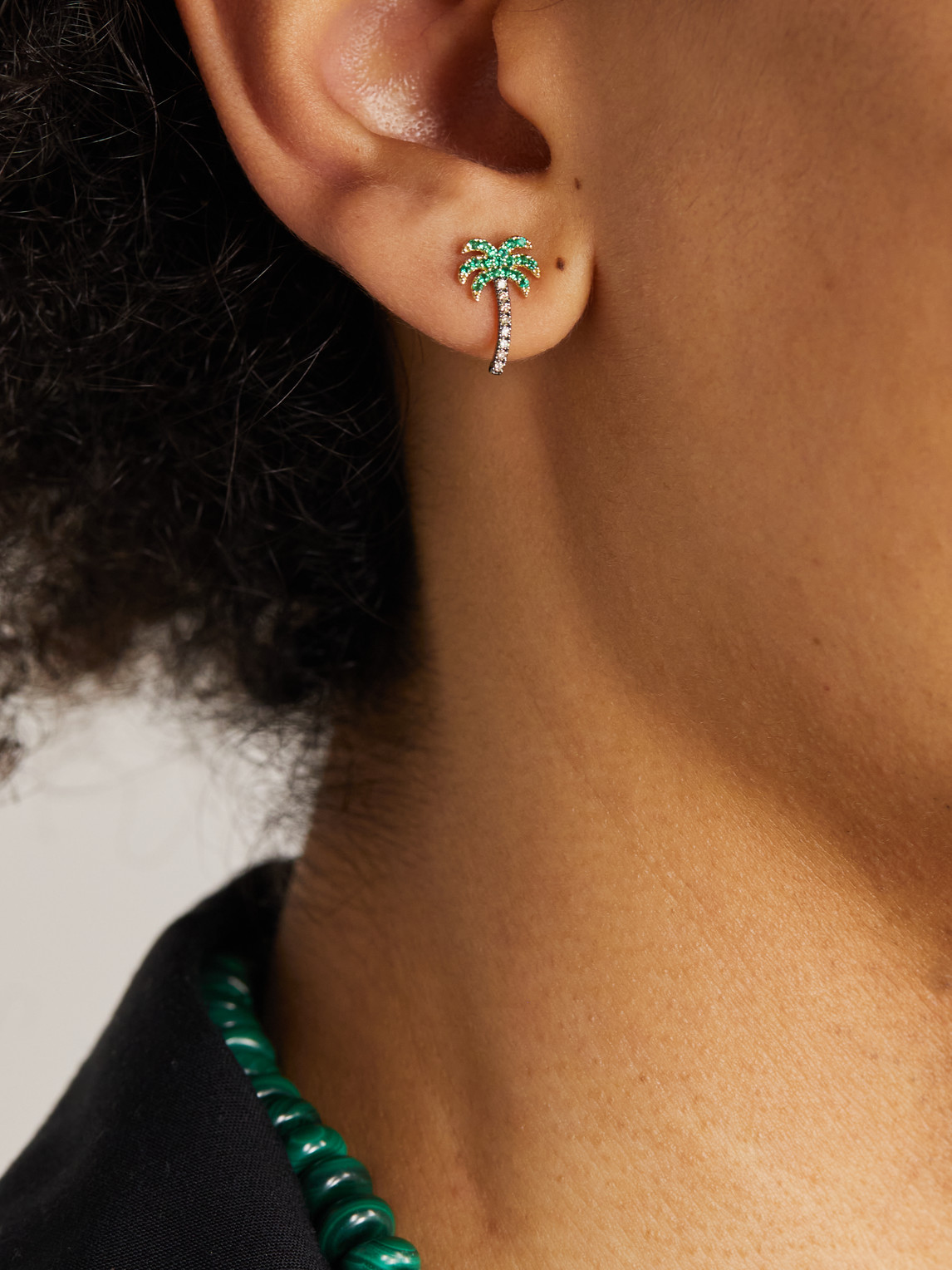 Shop Sydney Evan Palm Gold, Diamond And Emerald Single Earring In Green