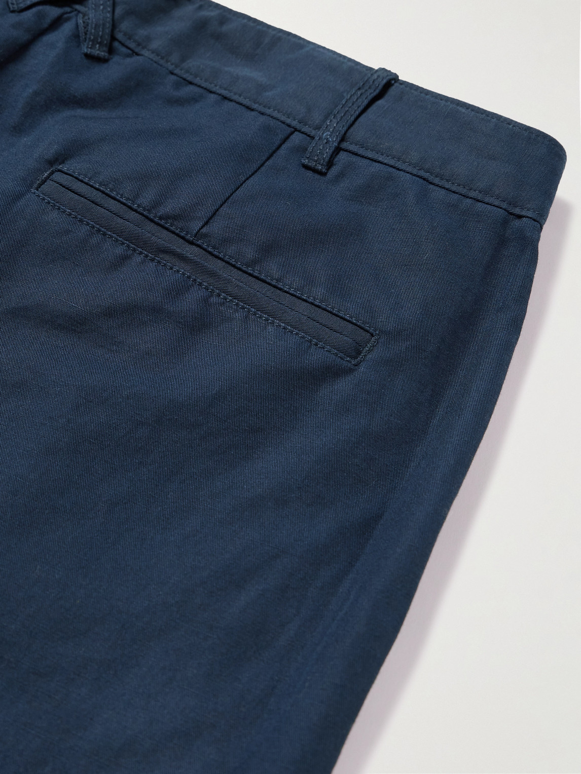 Shop Alex Mill Tapered Cropped Pleated Cotton And Linen-blend Trousers In Blue