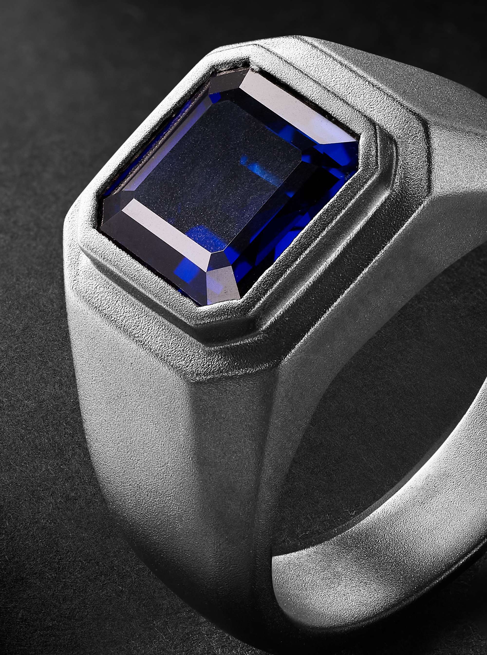 42 SUNS Medium 14-Karat Blackened Gold Laboratory-Grown Sapphire Ring