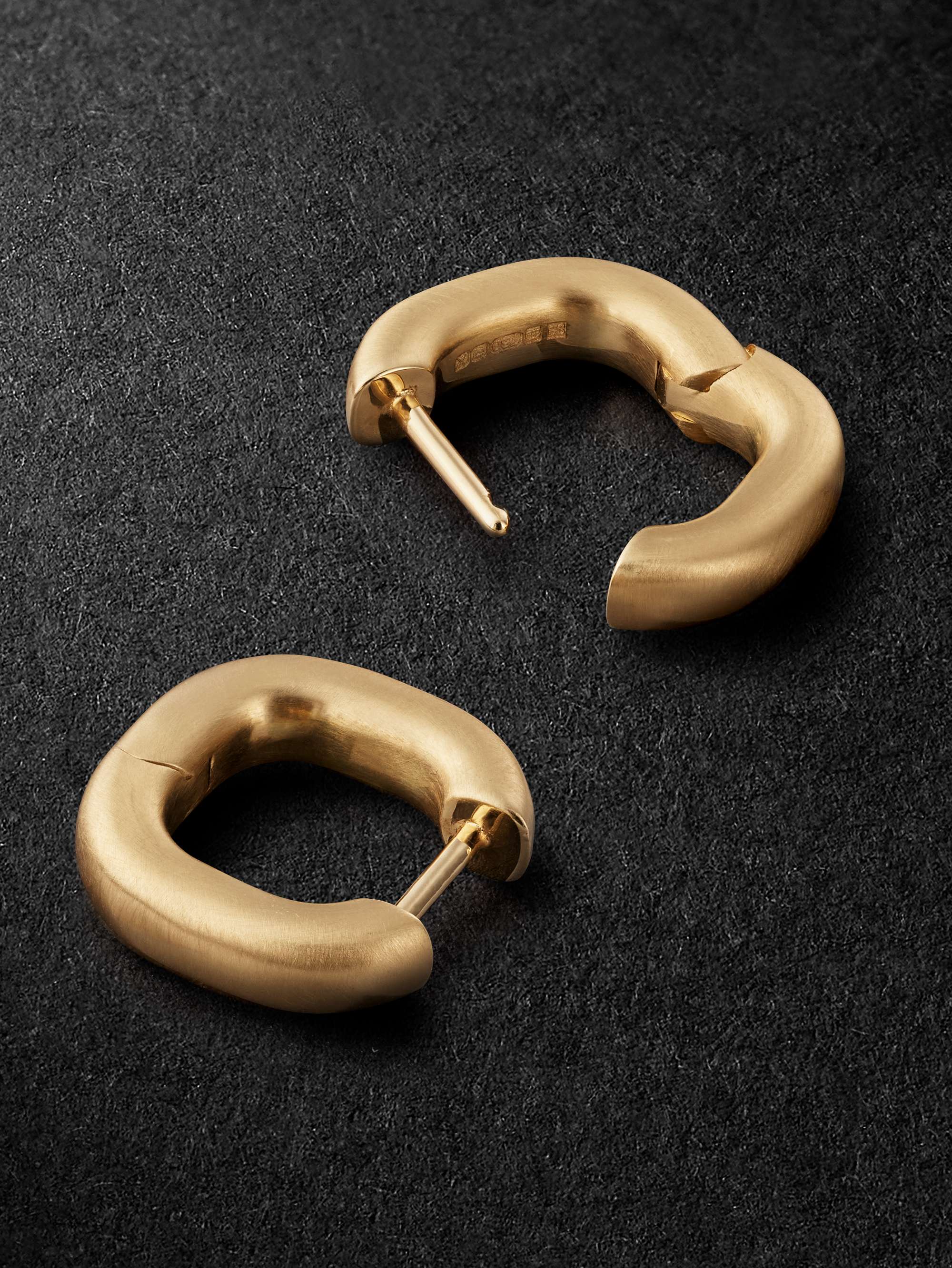 SHOLA BRANSON Cushion Huggie 18-Karat Gold Hoop Earrings