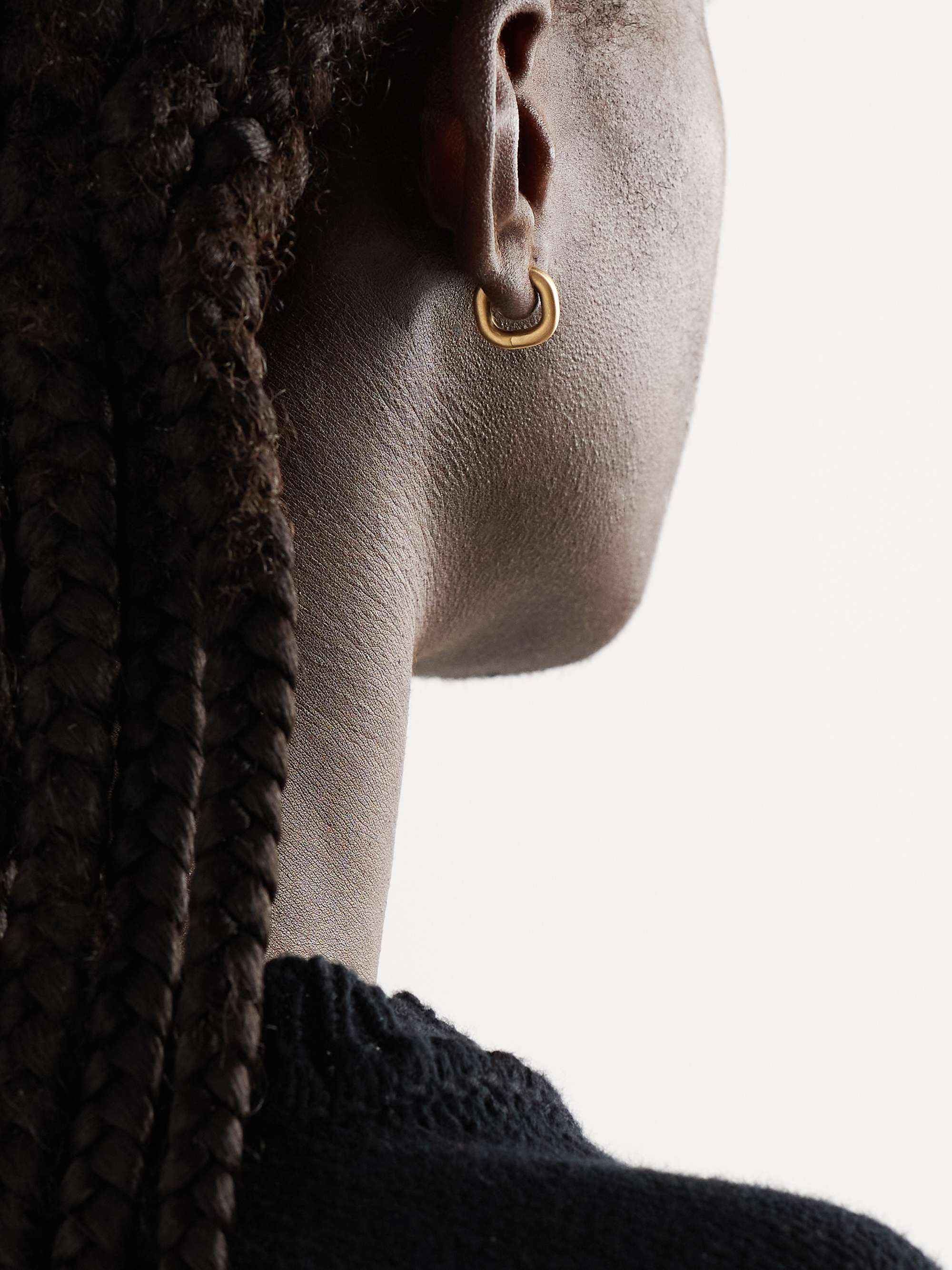 SHOLA BRANSON Cushion Huggie 18-Karat Gold Hoop Earrings