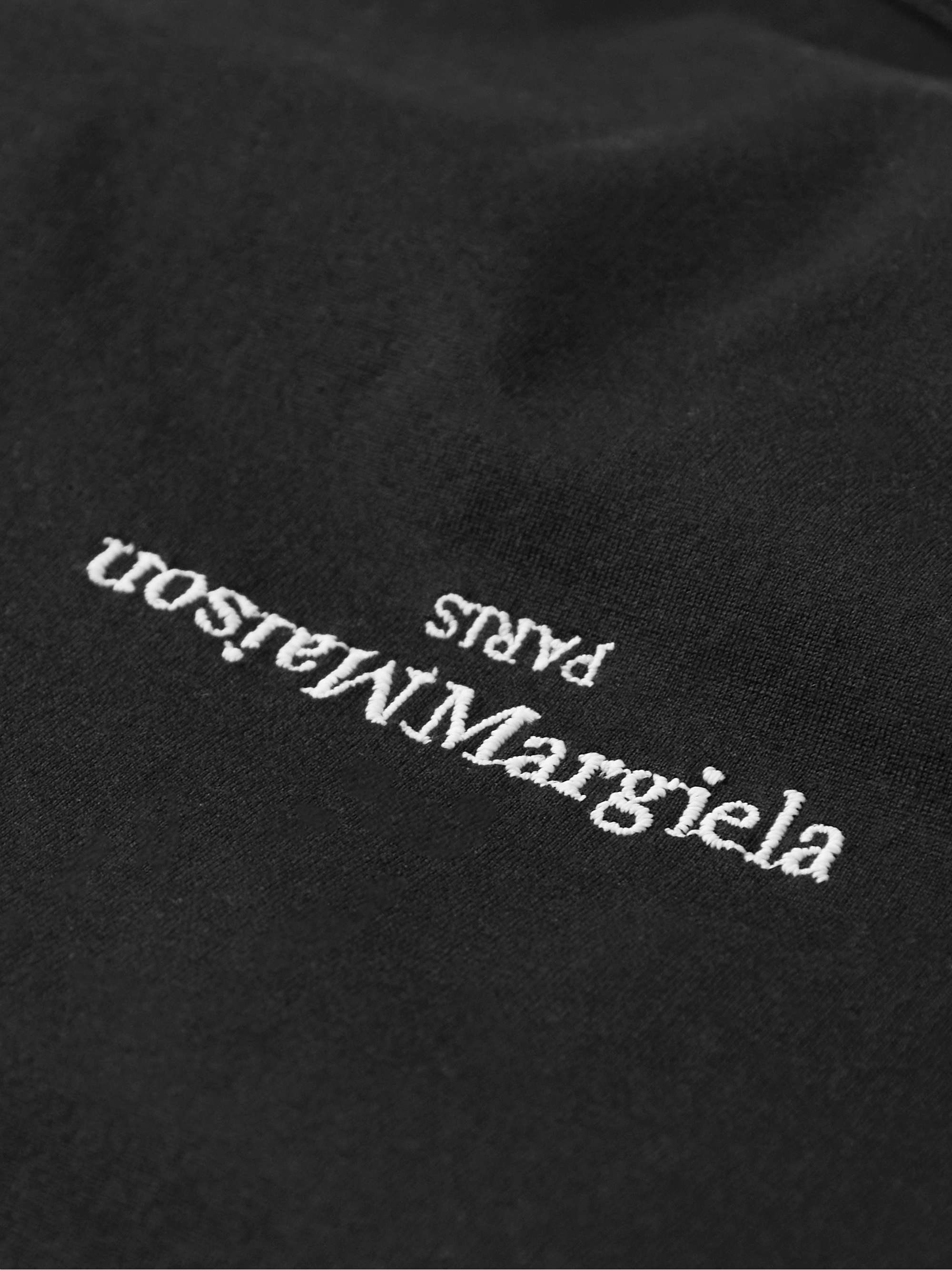 MAISON MARGIELA تي شيرت من قطن الجيرسي مُطرّز بشعار العلامة