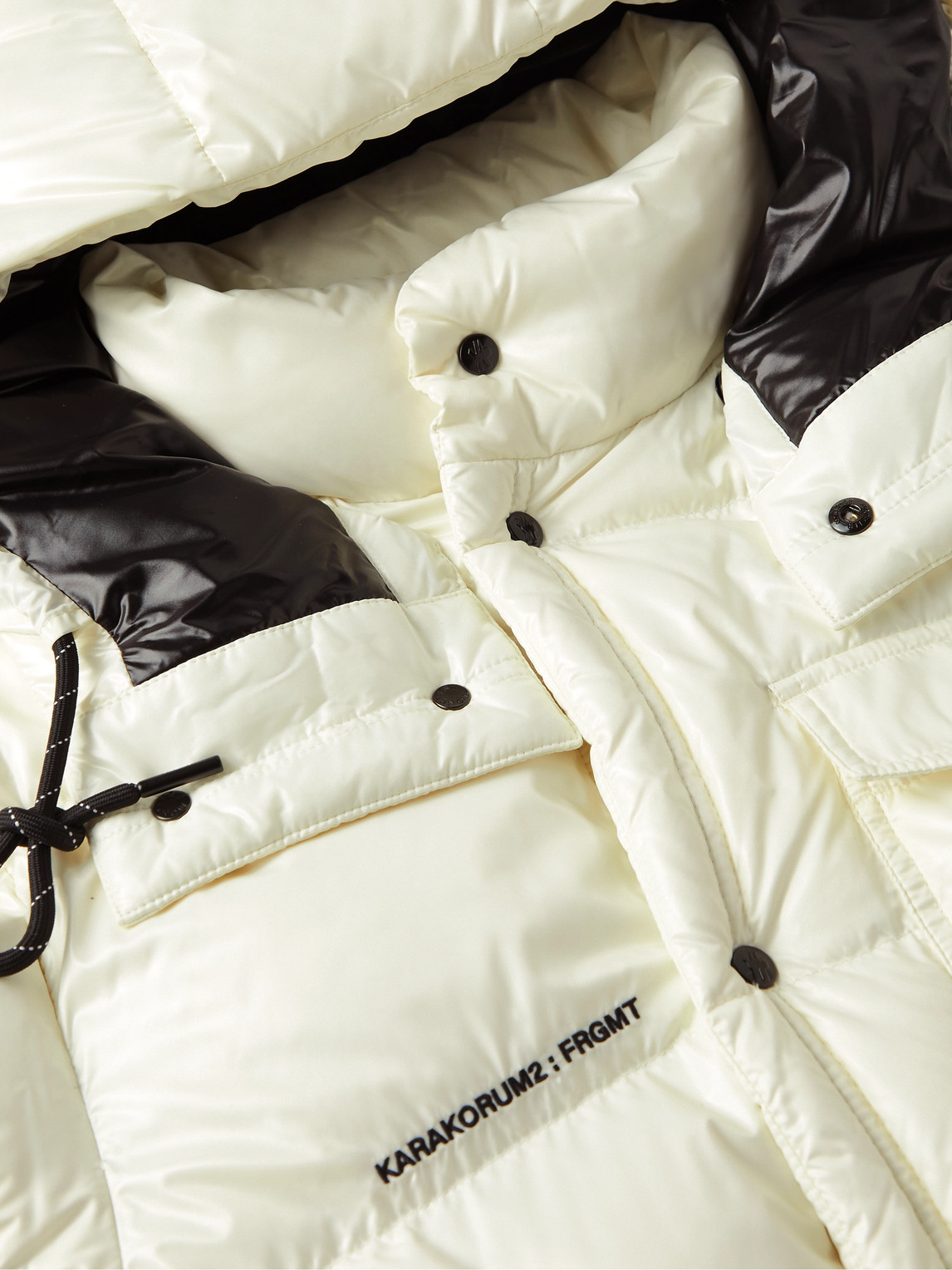 Shop Moncler Genius 7 Moncler Frgmt Hiroshi Fujiwara Quilted Shell Hooded Down Jacket In White