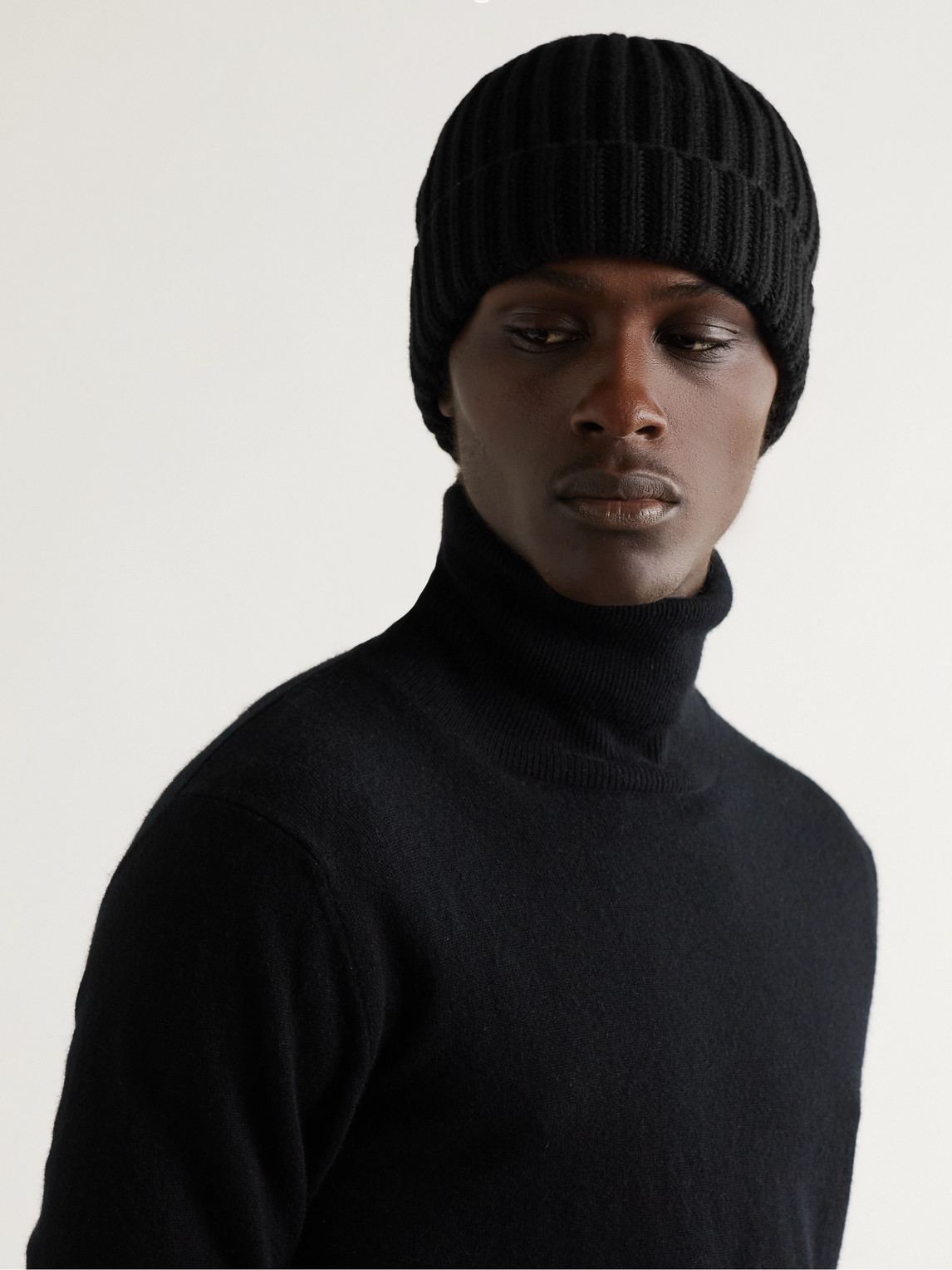 Shop The Row Dibbo Ribbed Cashmere Beanie In Black