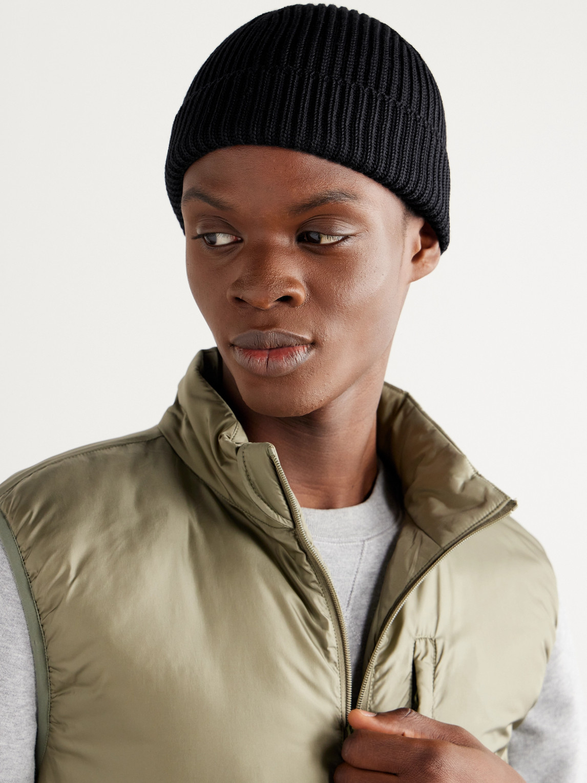 S.n.s Herning Fender Ribbed Virgin Wool Beanie In Black