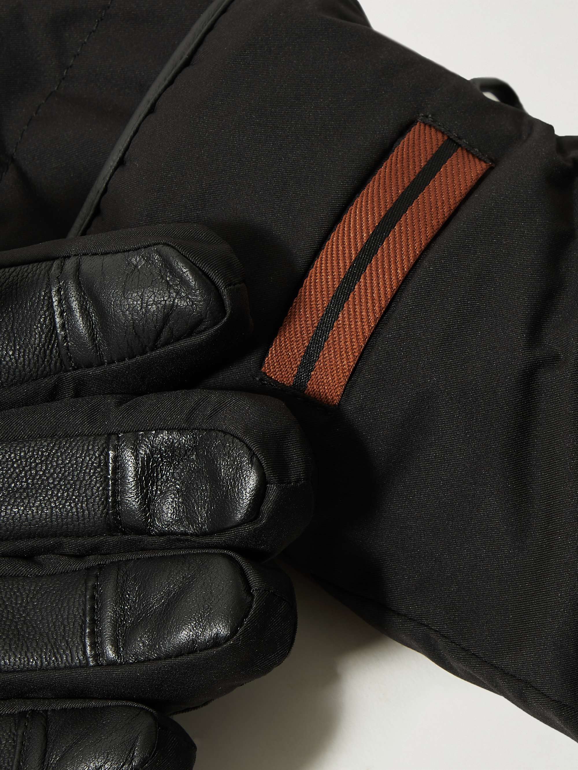 Black - Highland Glove