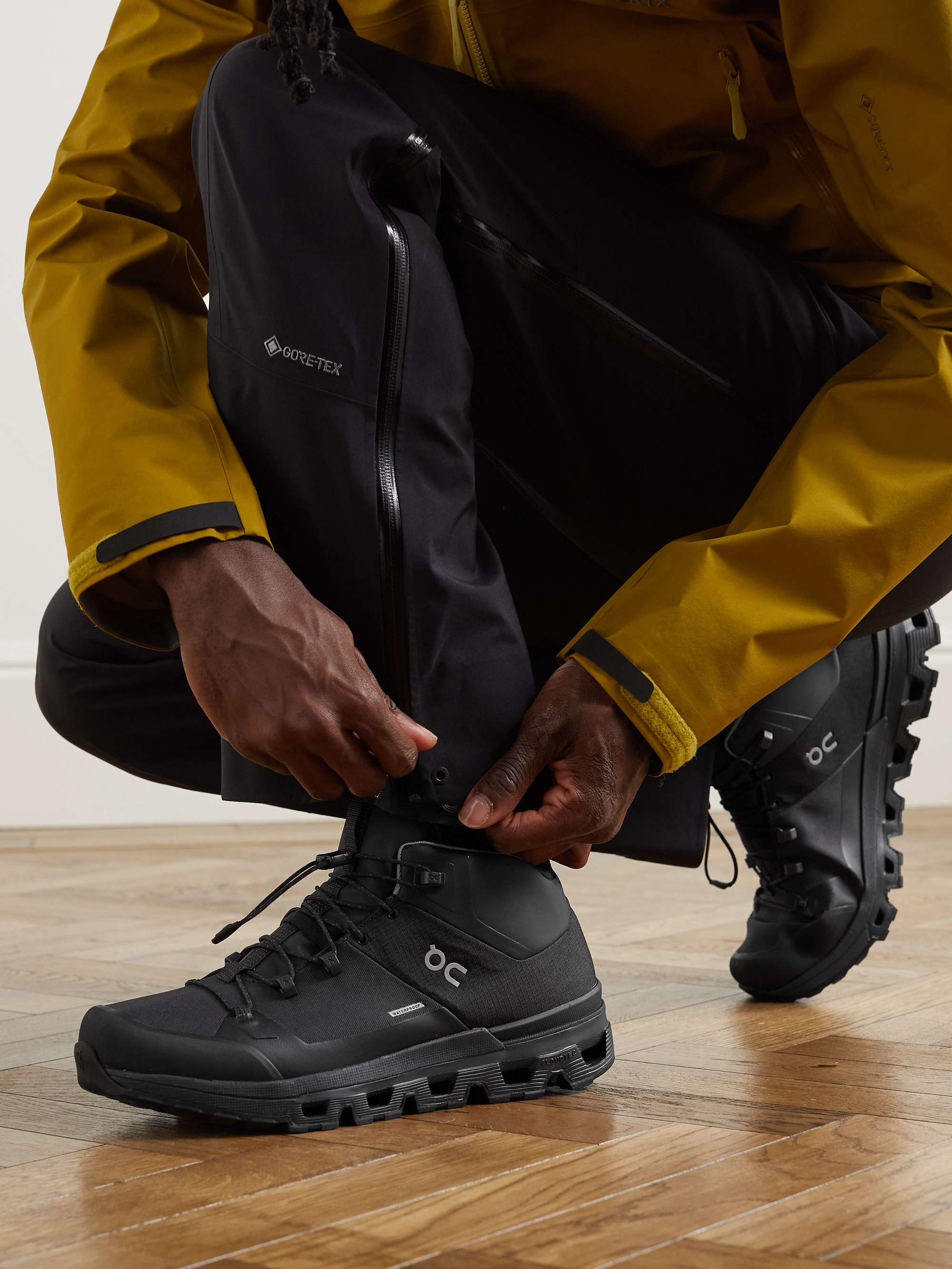 ON Cloudtrax Rubber-Trimmed Mesh Running Sneakers