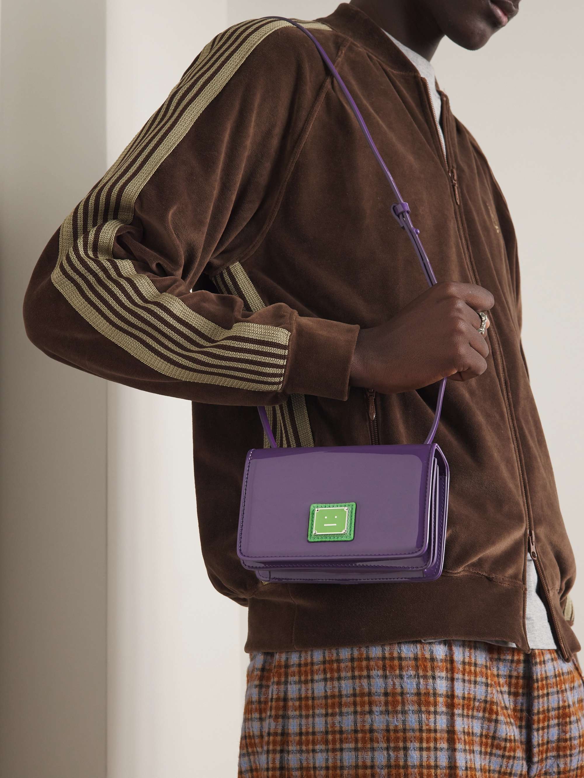 ACNE STUDIOS Logo-Appliquéd Faux Patent-Leather Messenger Bag