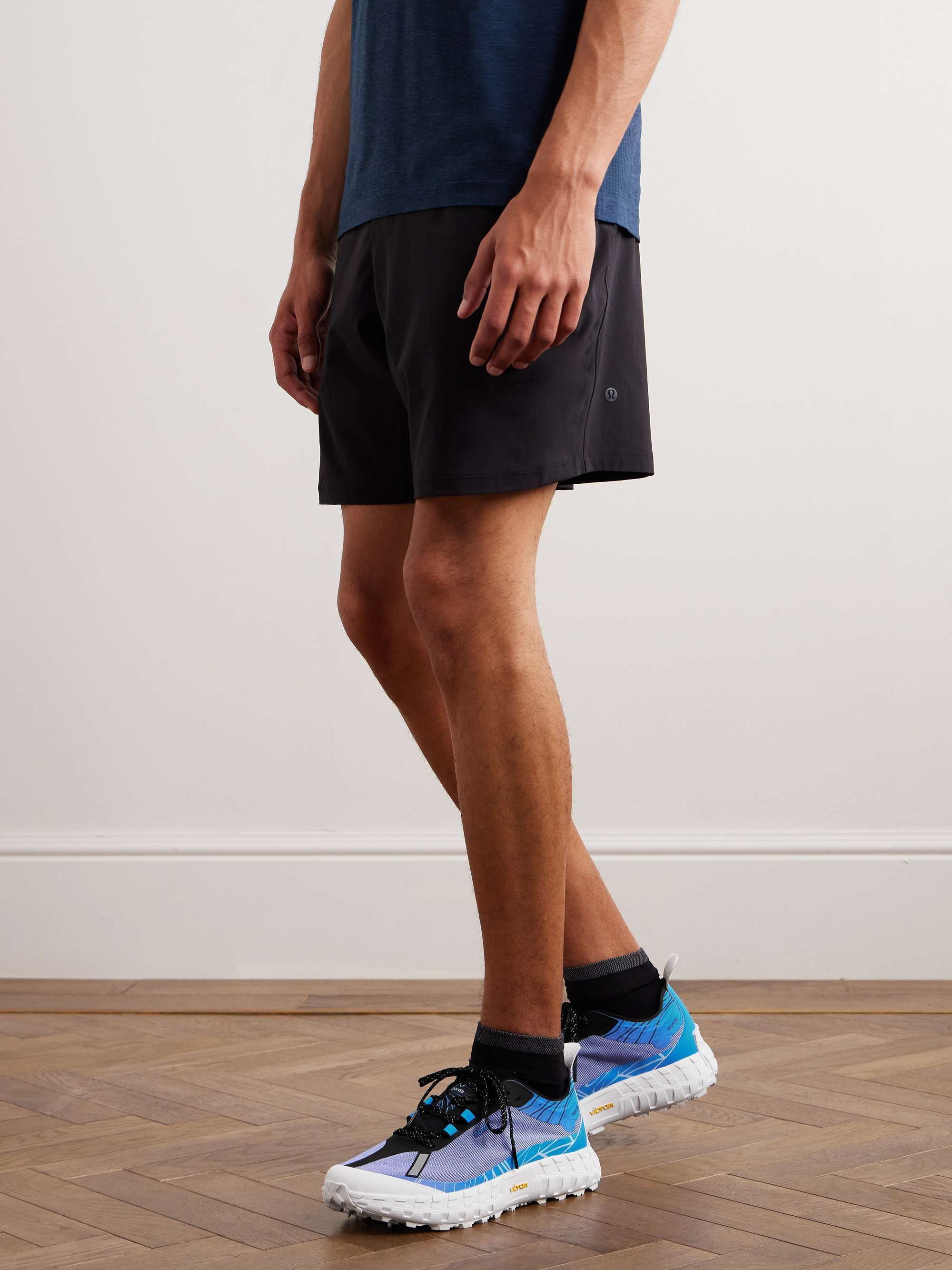 NORDA 001 Mesh Running Sneakers
