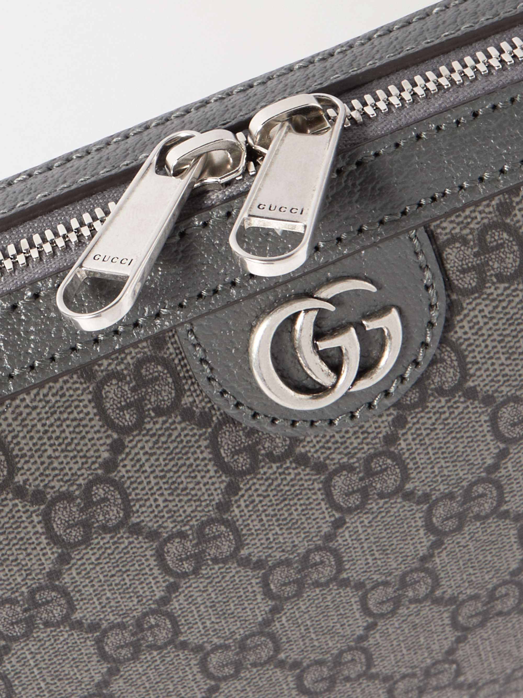 GUCCI حقيبة ماسنجر Ophidia من الكنفا المغلف بطبعة مونوغرام العلامة مع حاشية من الجلد