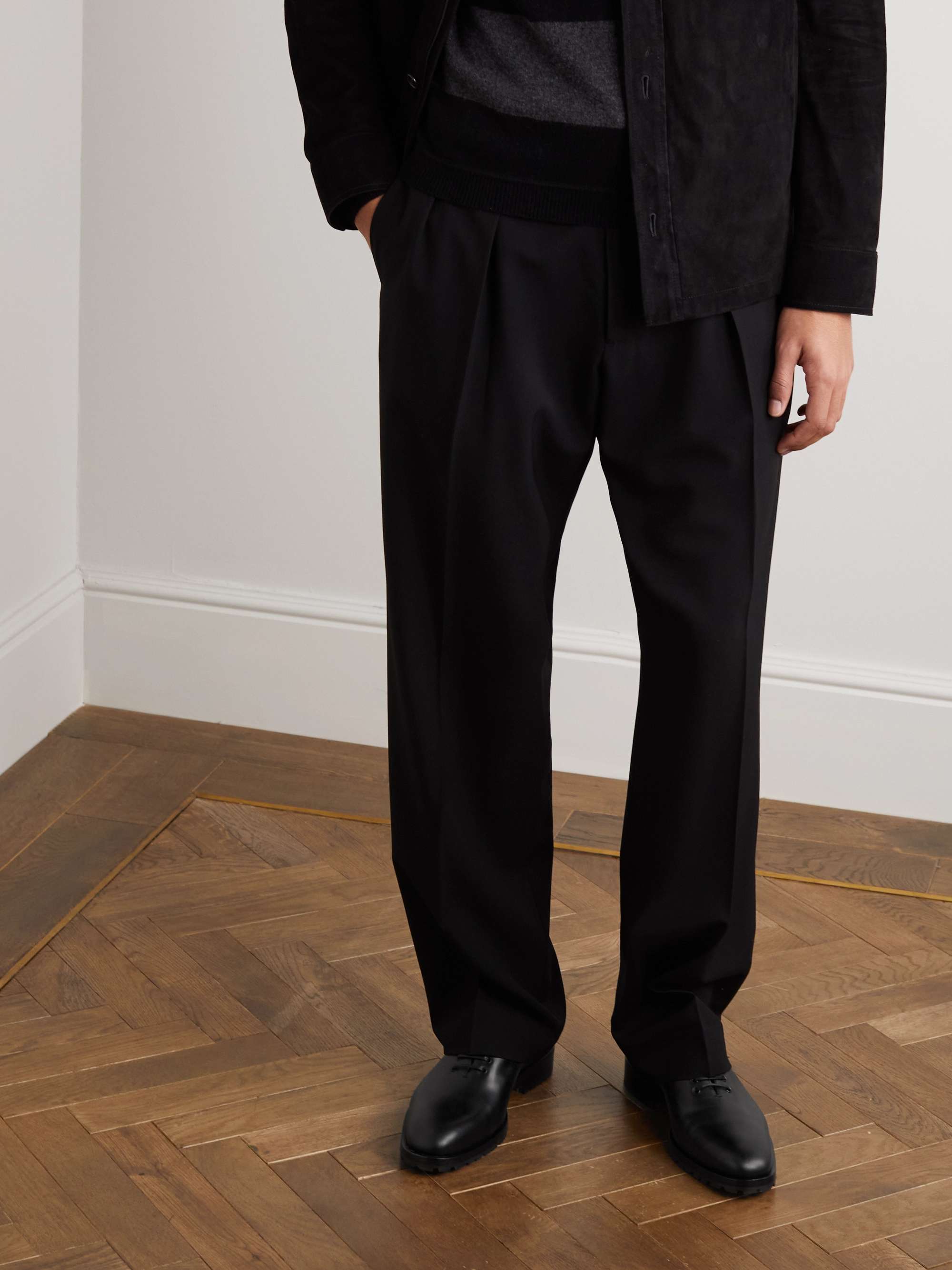 MANOLO BLAHNIK Newley Whole-Cut  Leather Oxford Shoes