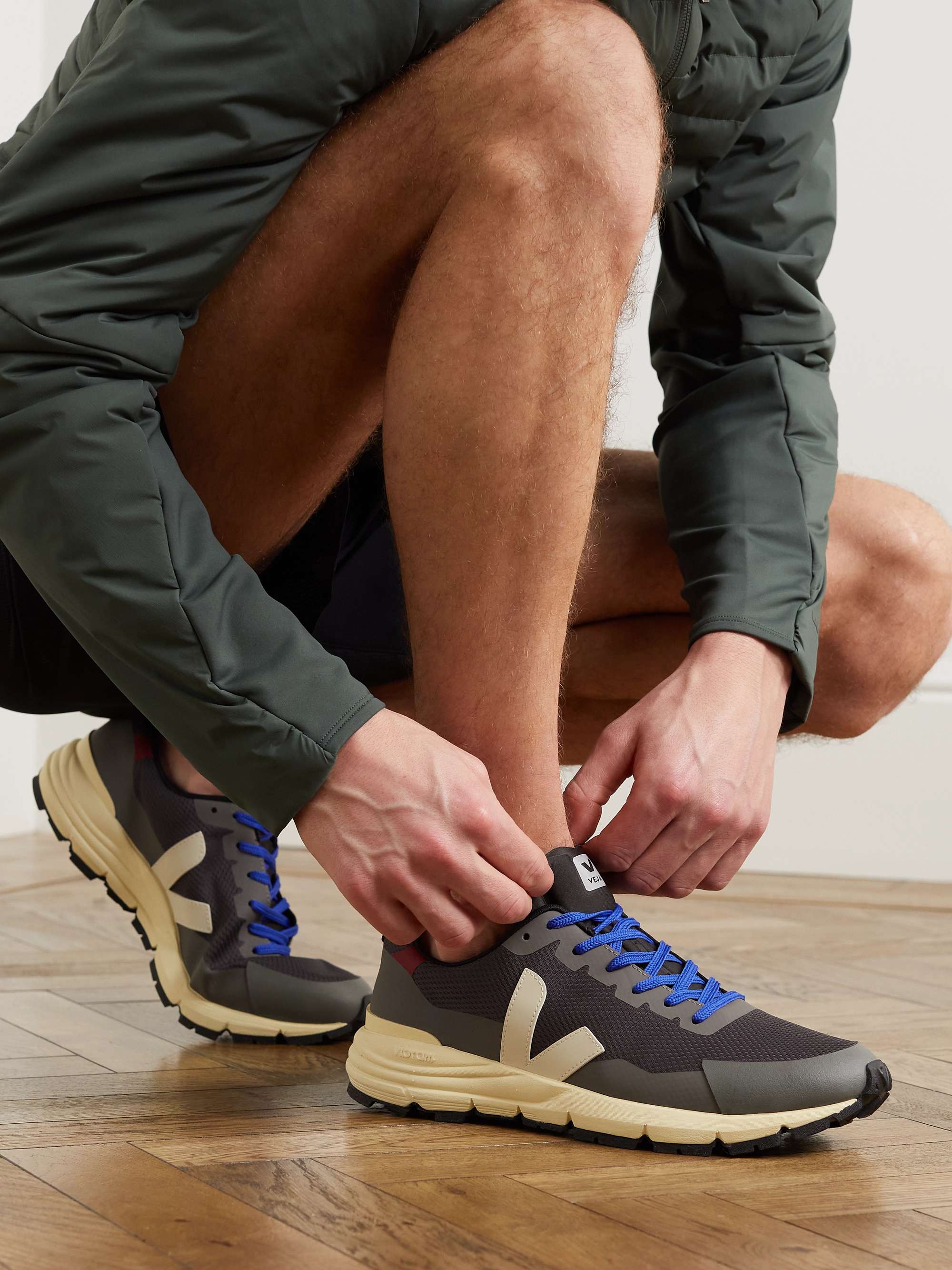 VEJA Rubber-Trimmed Alveomesh Sneakers