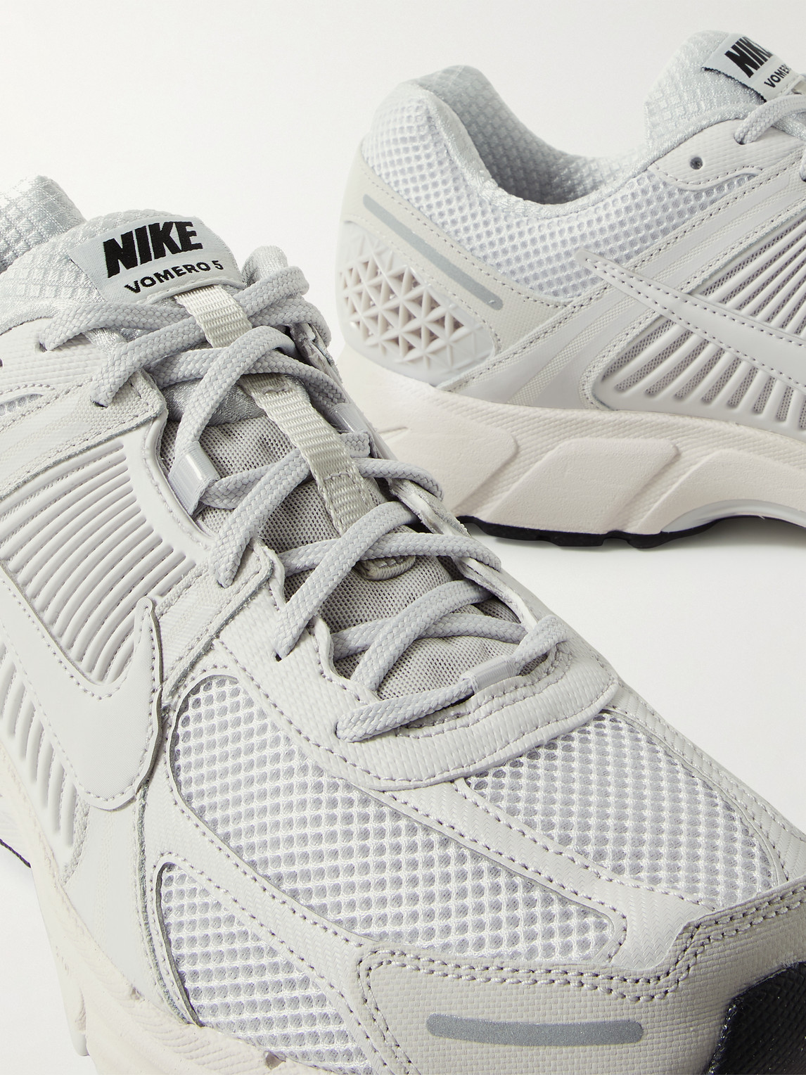 Nike Zoom Vomero 5 Sneakers White In Gray