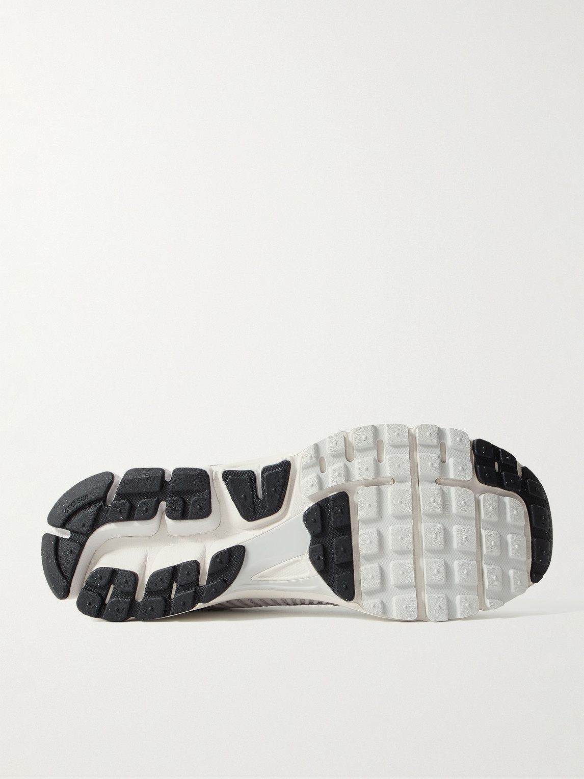 Nike Zoom Vomero 5 Sneakers White In Gray