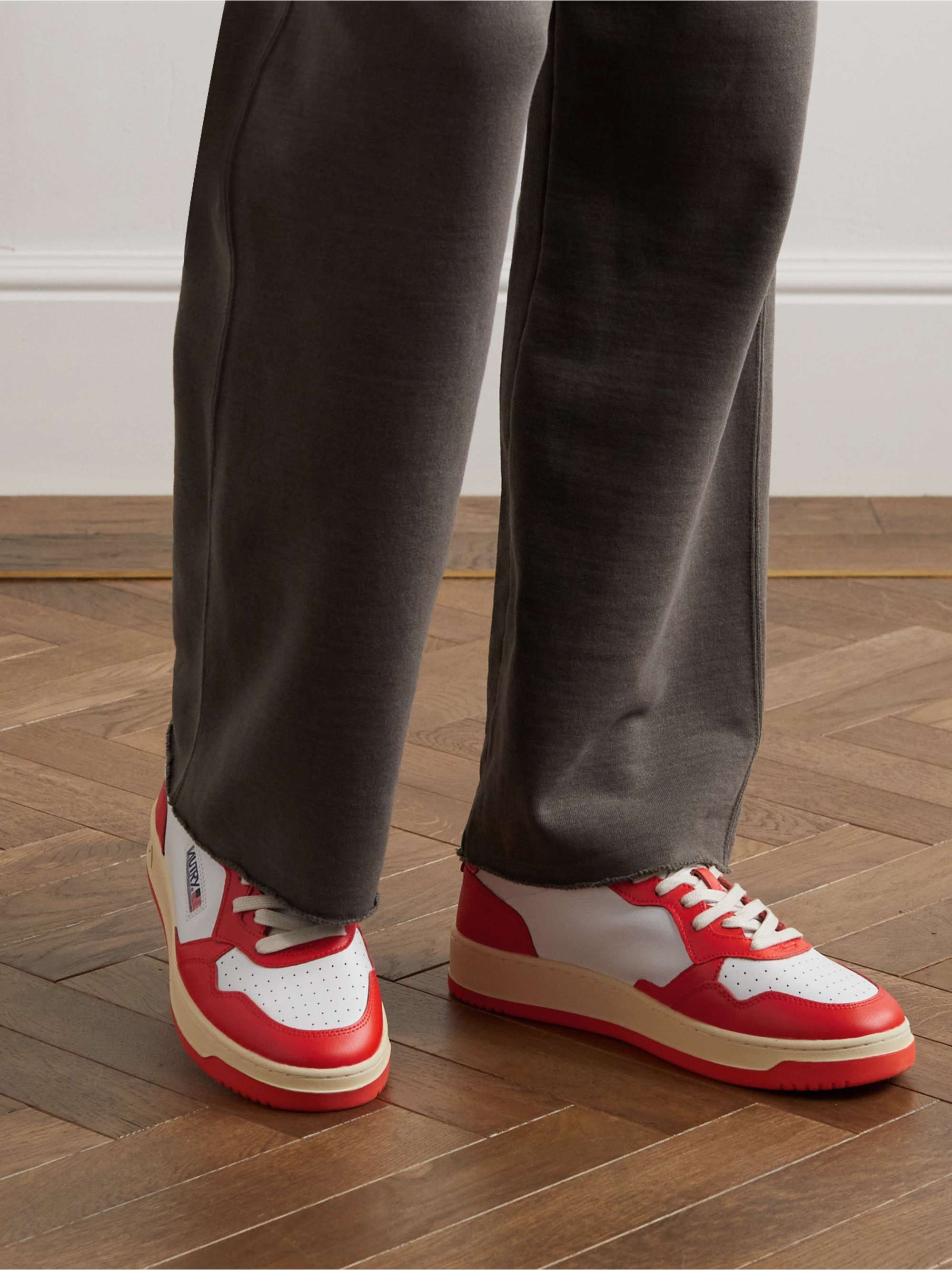 AUTRY Medalist Two-Tone Leather Sneakers
