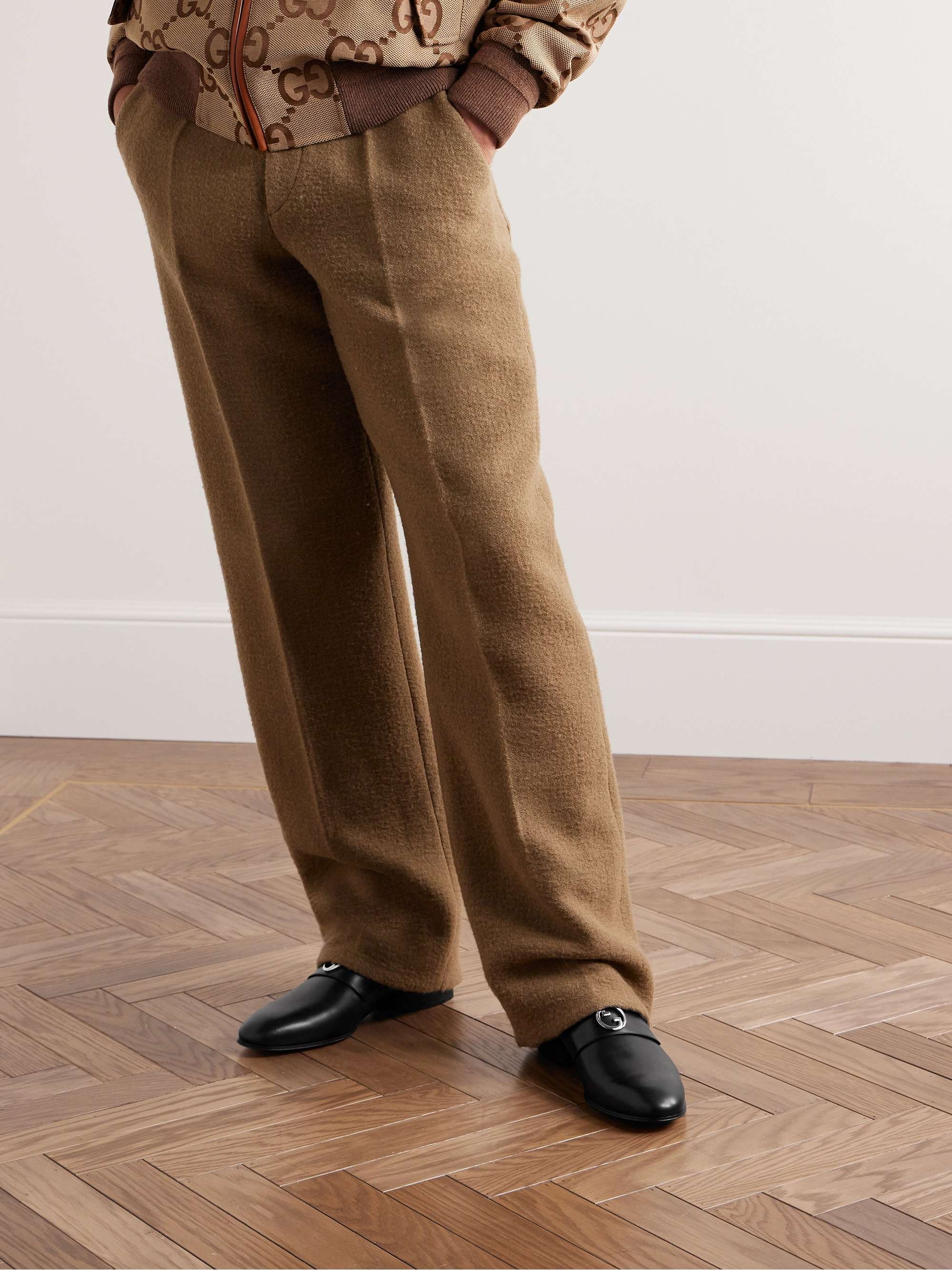 GUCCI Logo-Detailed Leather Loafers