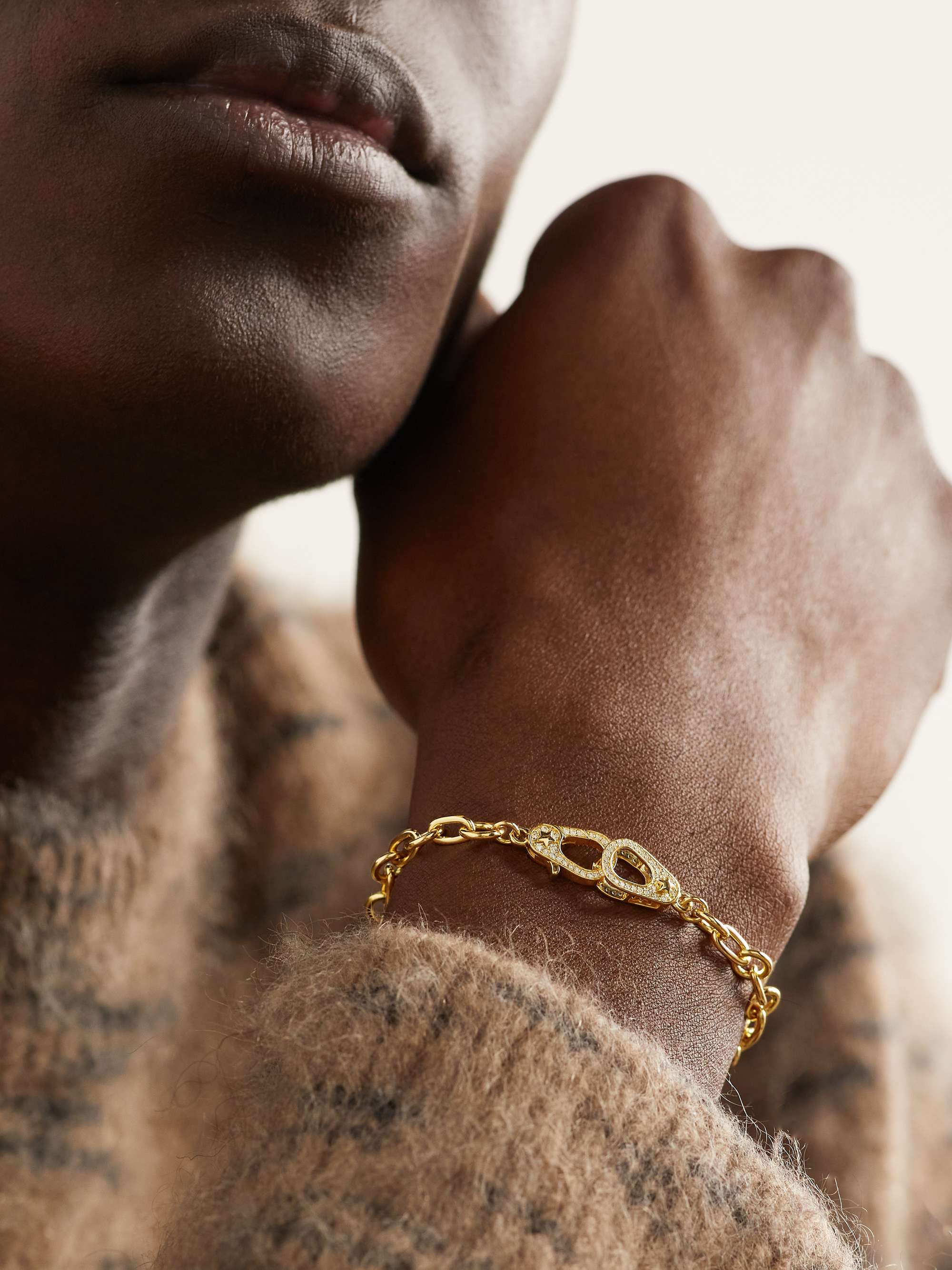 FOUNDRAE Sister Hook Gold Diamond Chain Bracelet
