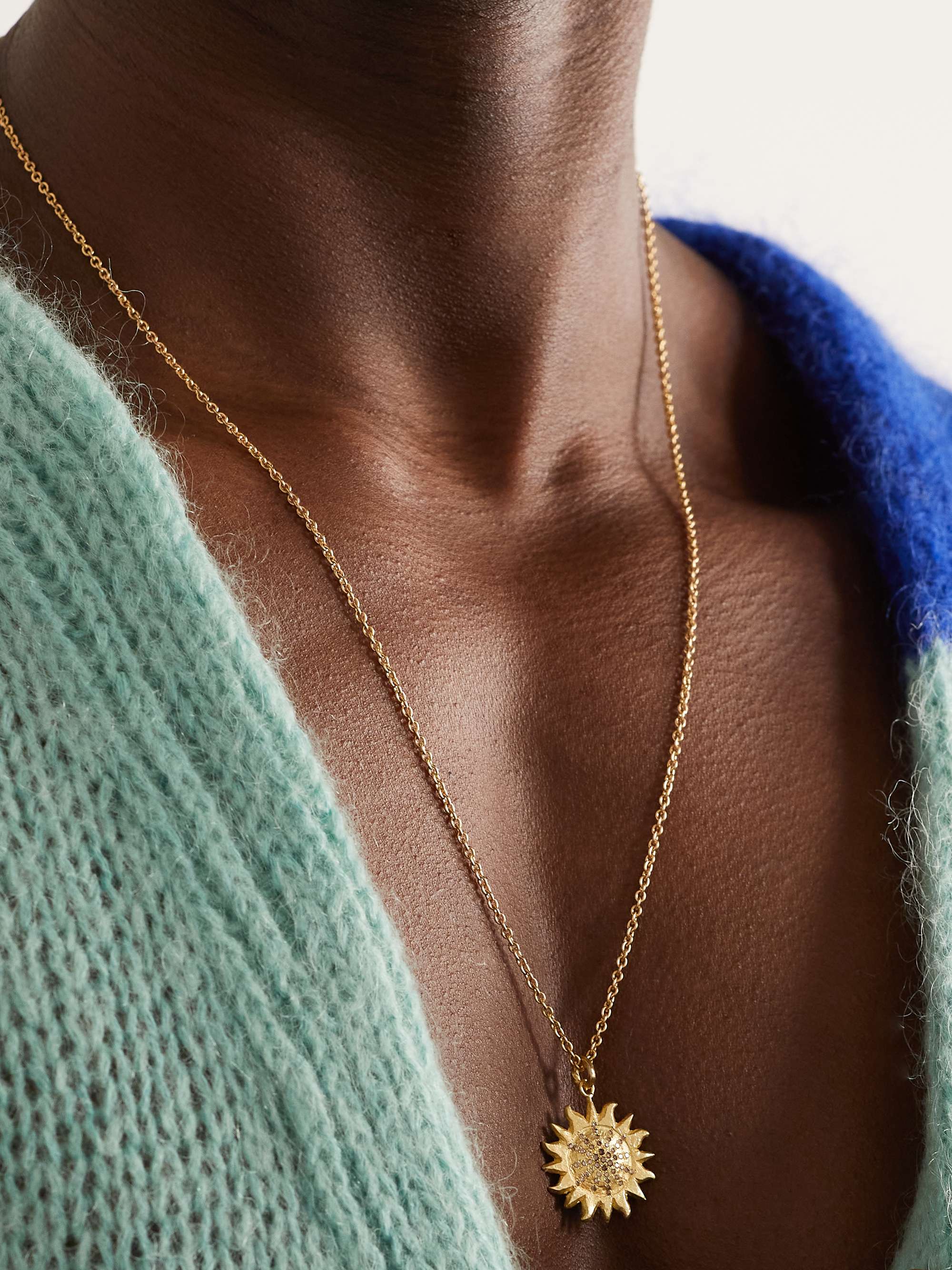 Get the Perfect Men's Diamond Necklaces | GLAMIRA.in