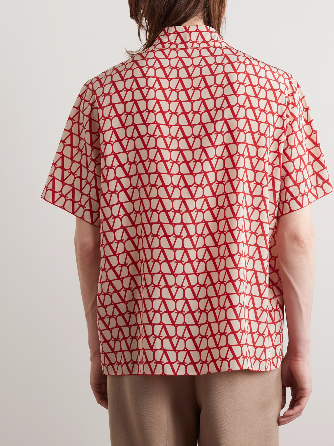 Shop Valentino Camp-collar Logo-print Silk Crepe De Chine Shirt In Red