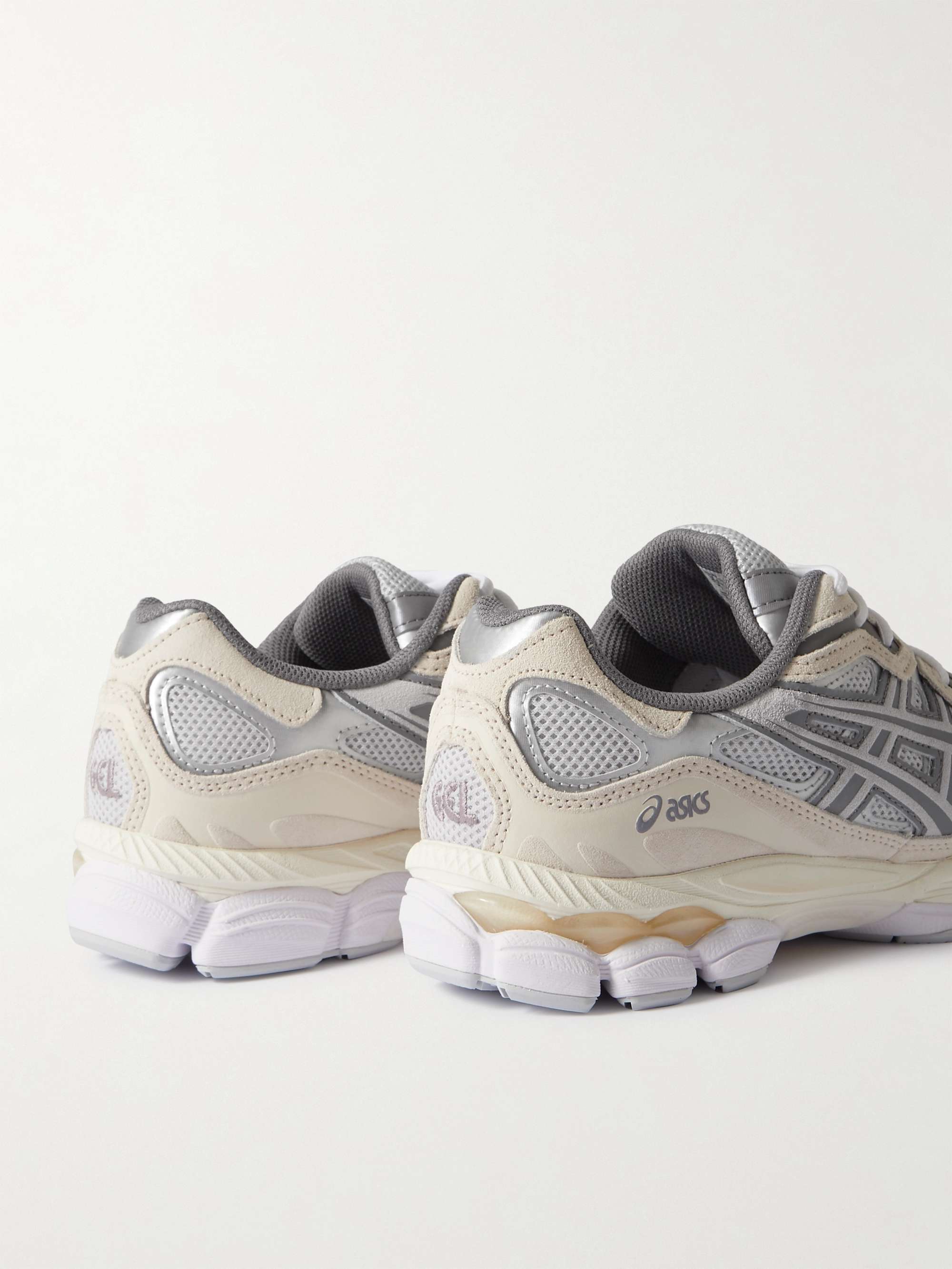 ASICS 