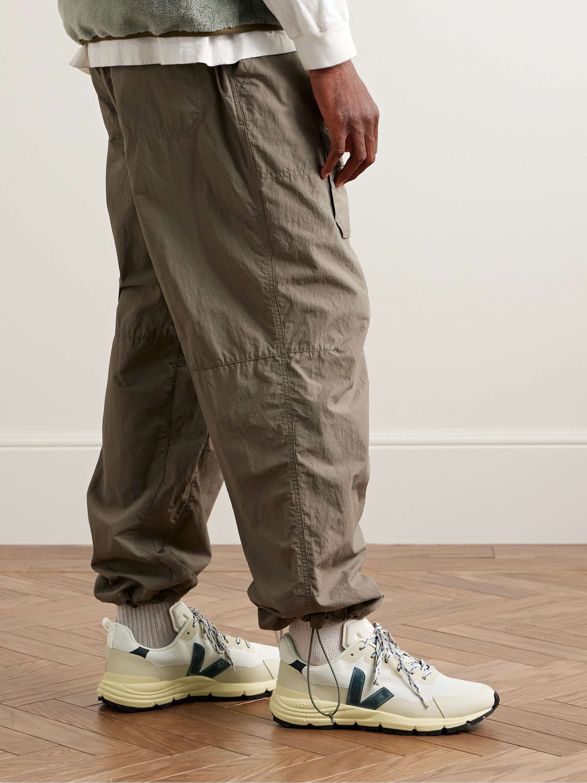 Veja rubber sale