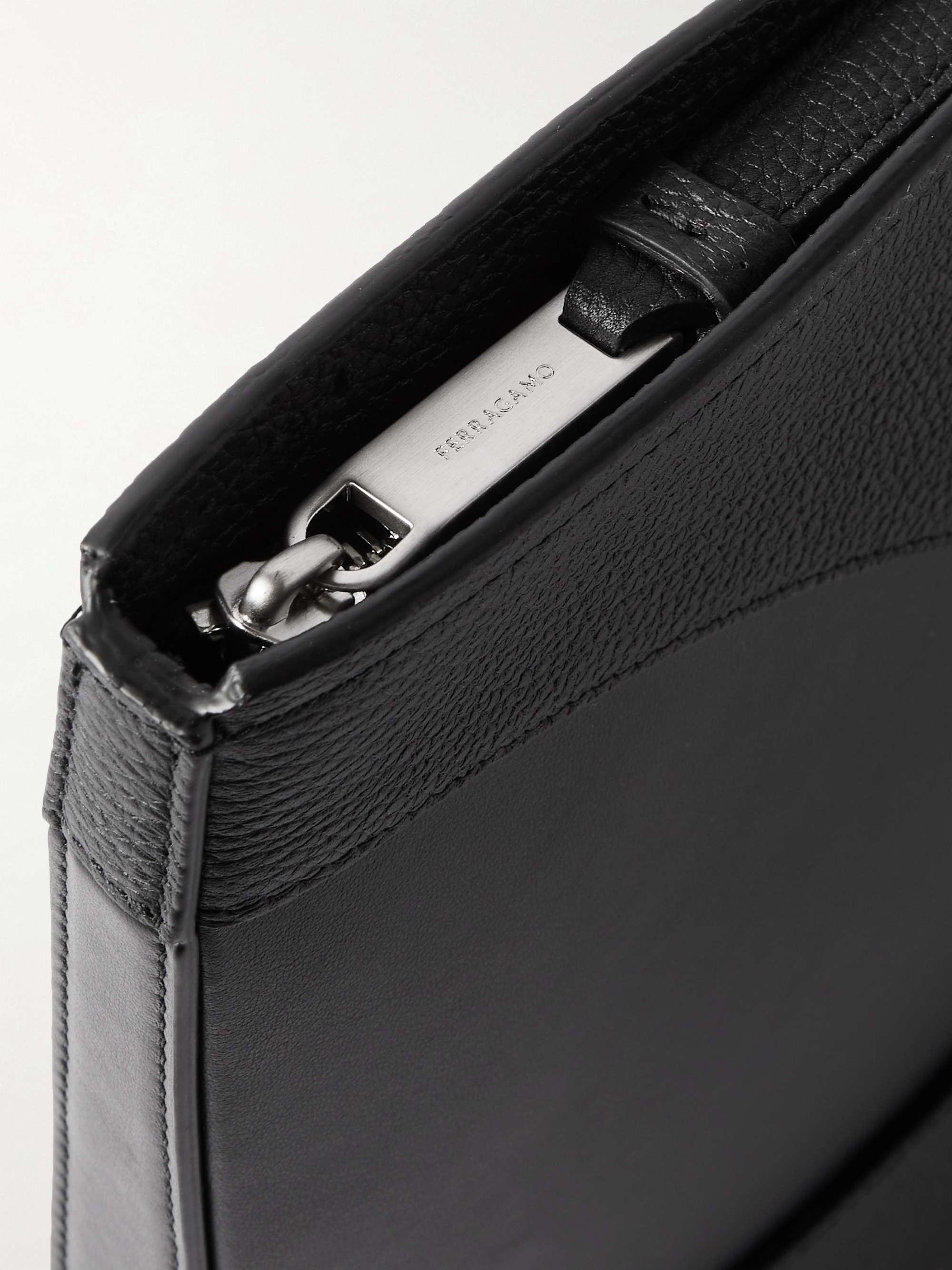 FERRAGAMO 