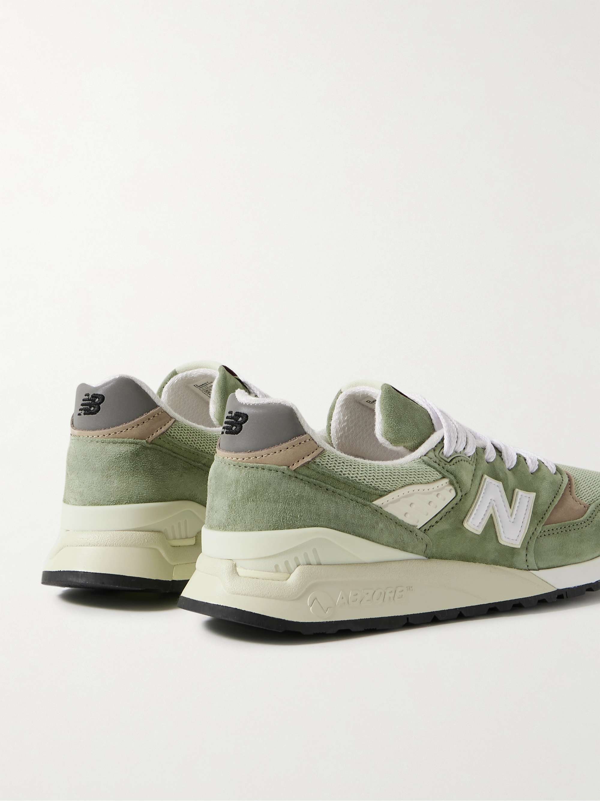 NEW BALANCE 