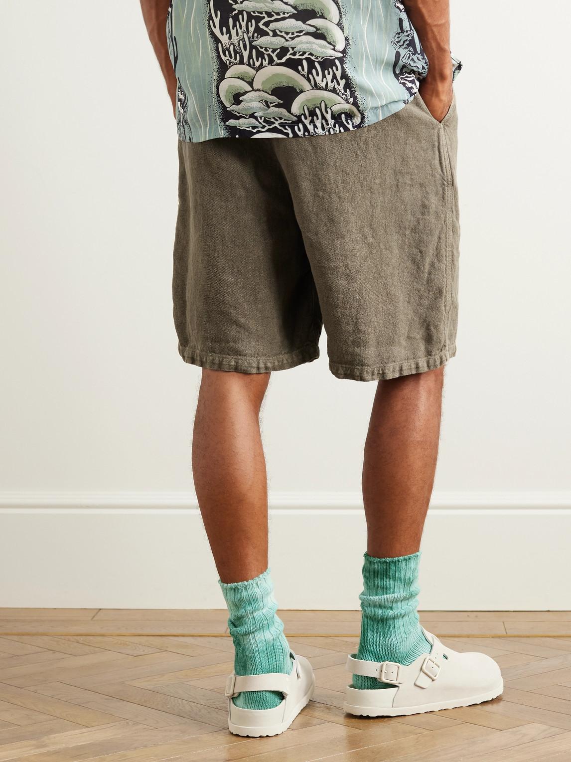 Shop Kapital Easy Straight-leg Belted Linen-canvas Shorts In Green