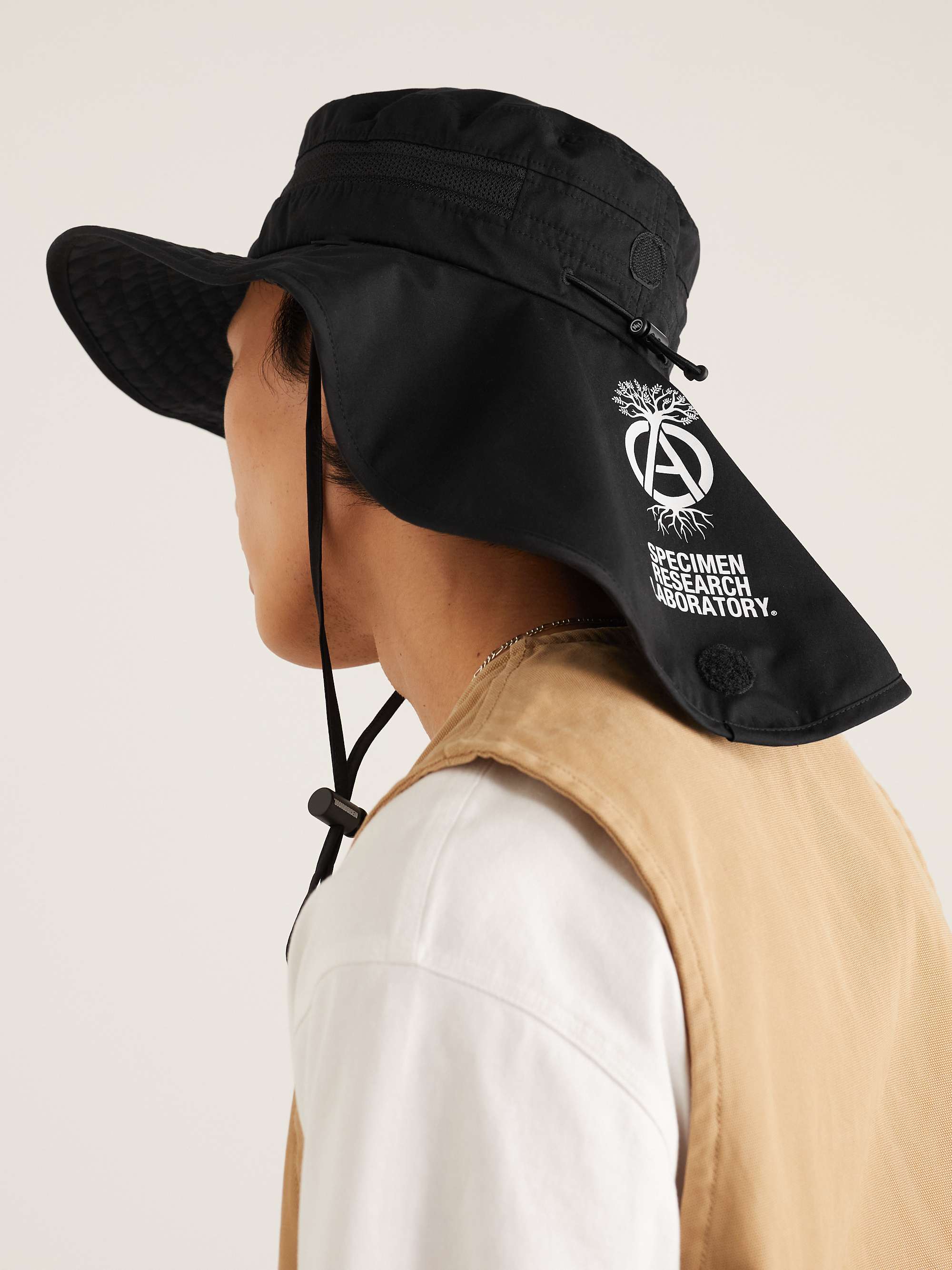 Supreme Bucket Hat – Fashionably Yours