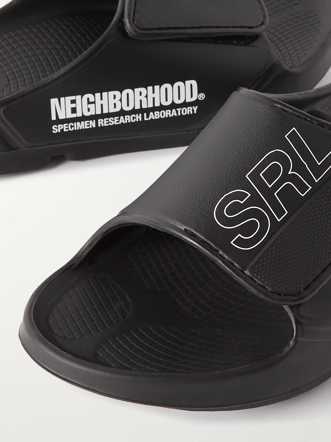 靴 NEIGHBORHOOD SRL . OOFOS / E-SANDAL NEIGHBORHOOD SRL . OOFOS / E-SANDAL