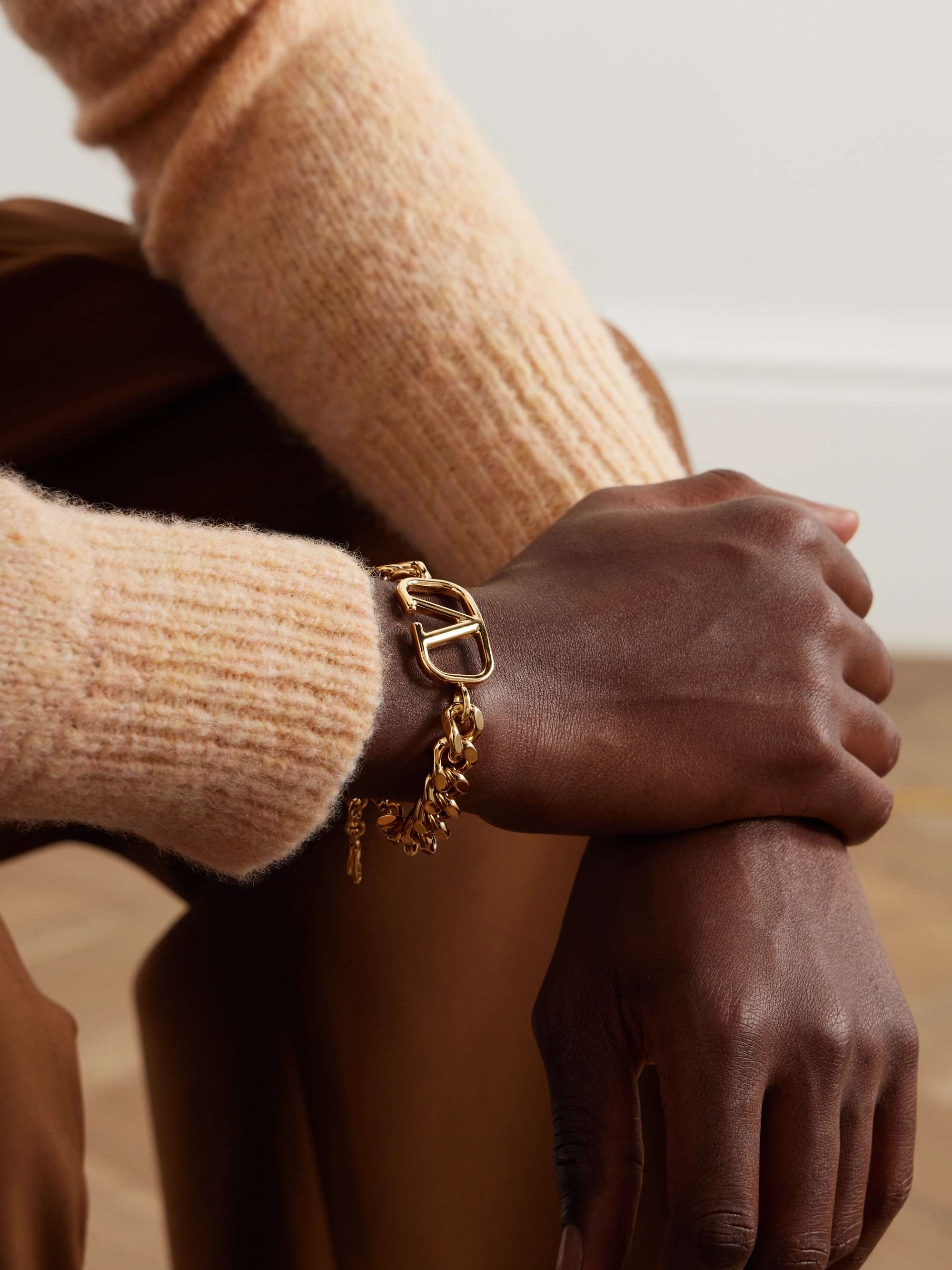 V Logo Chain Bracelet in Silver - Valentino Garavani