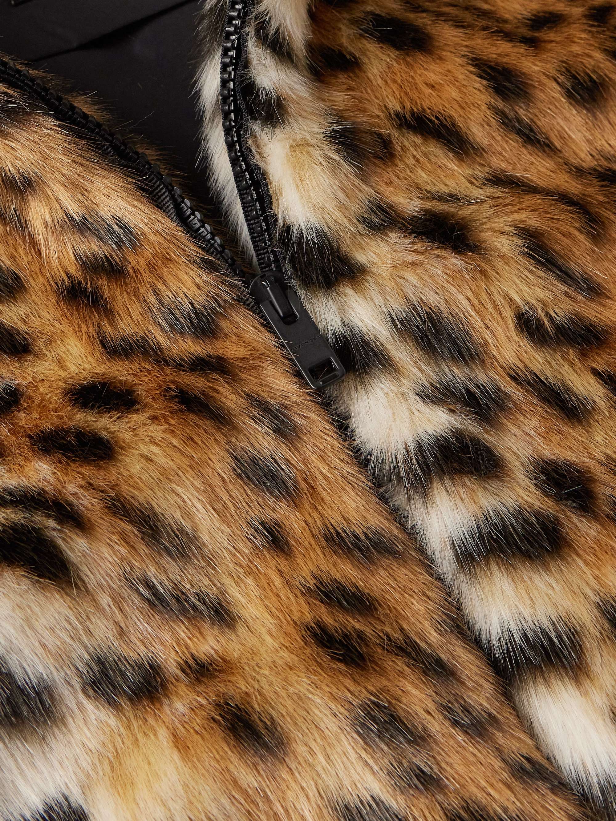 GIVENCHY 