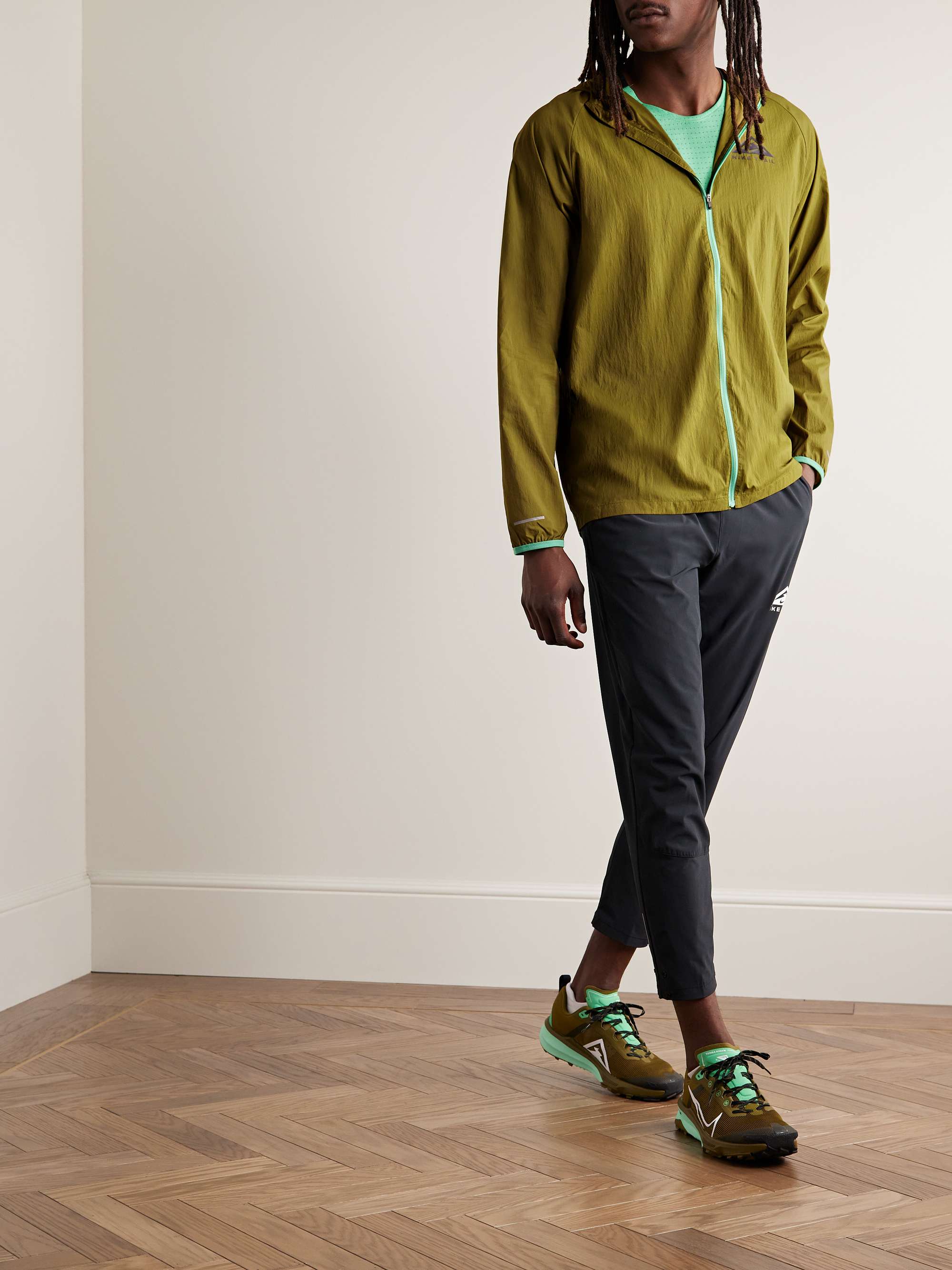 NIKE RUNNING Aireez Logo-Print Hooded Shell Jacket