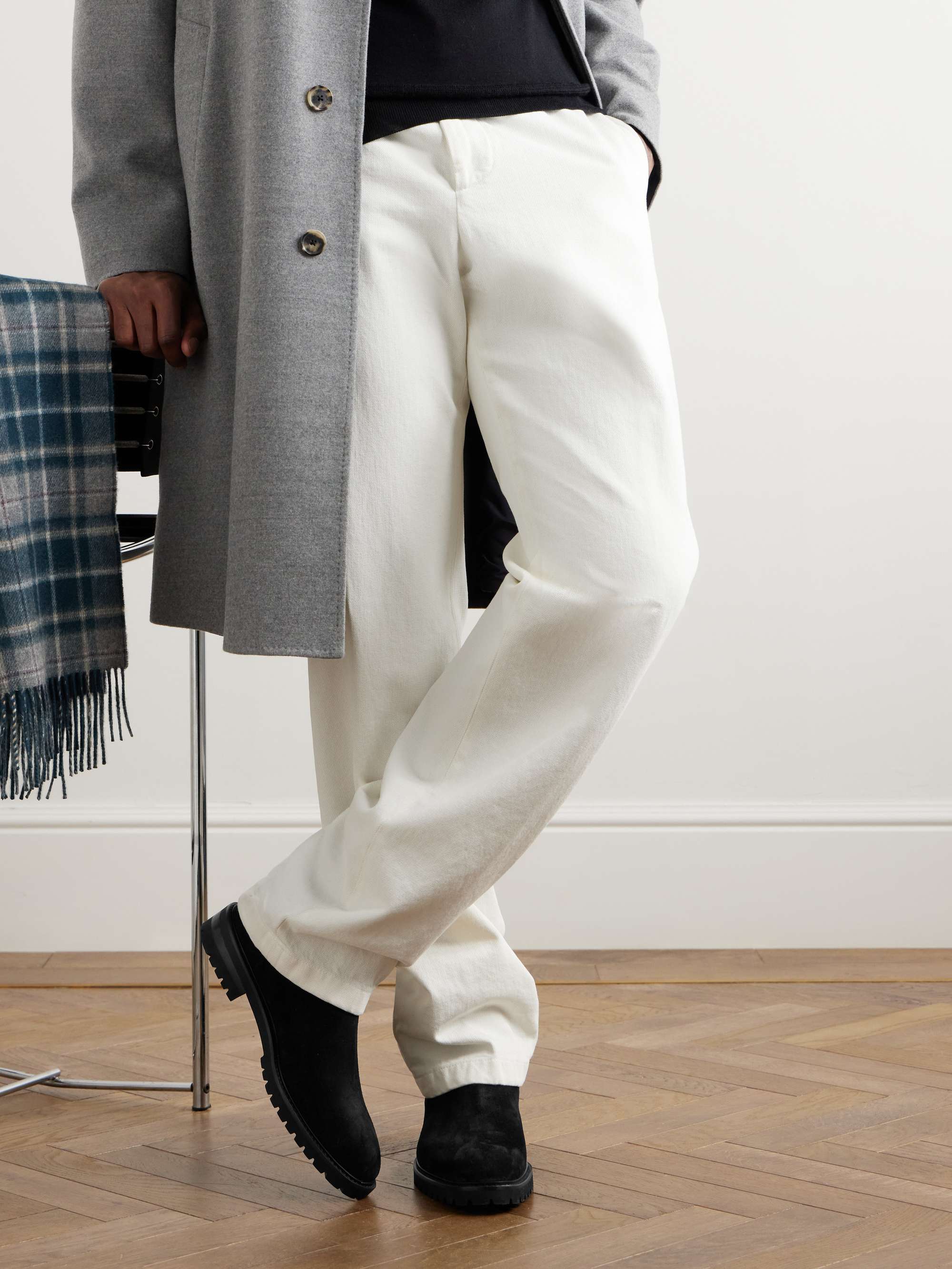 MANOLO BLAHNIK Brompton Suede Chelsea Boots