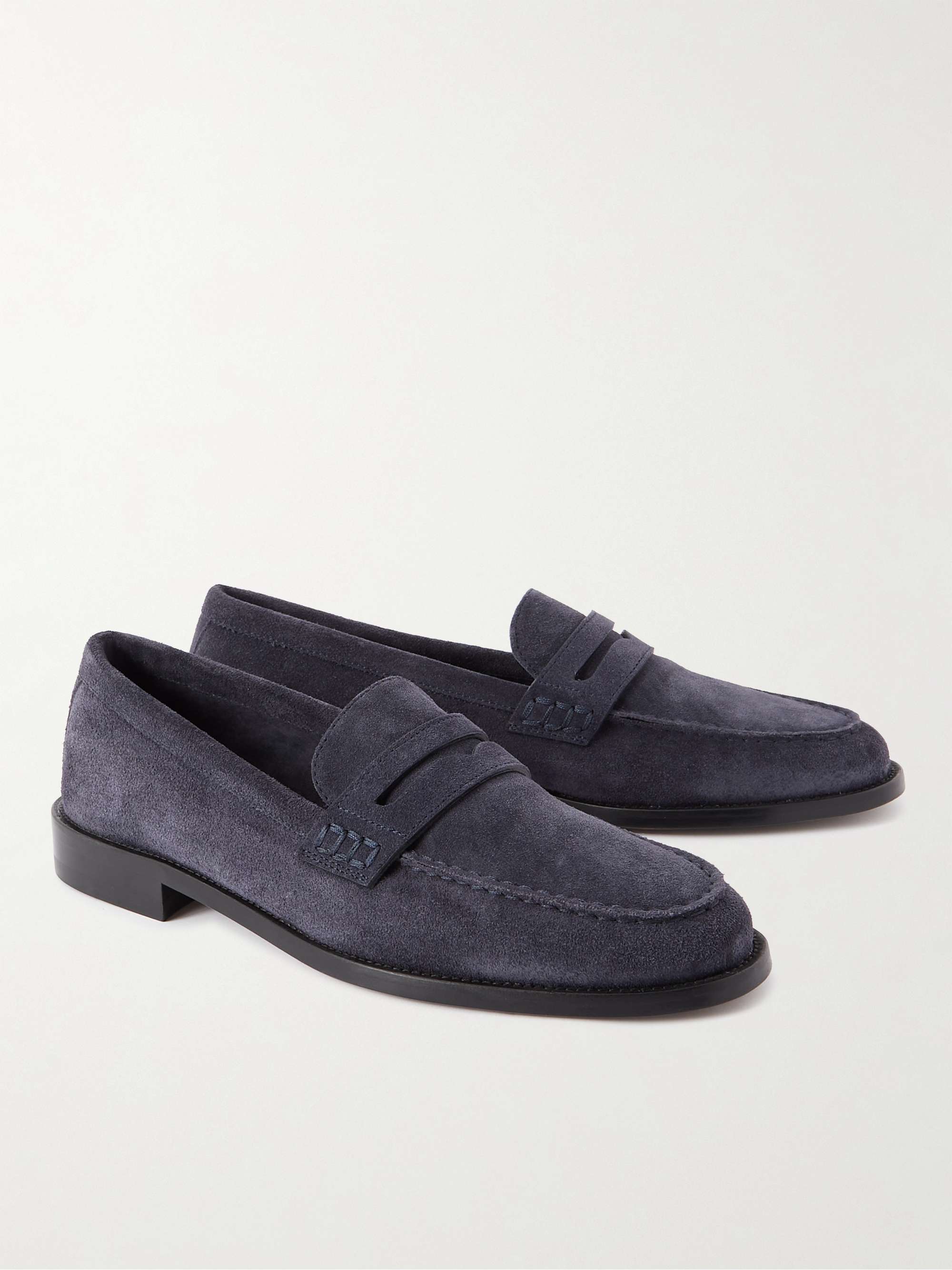 MANOLO BLAHNIK 