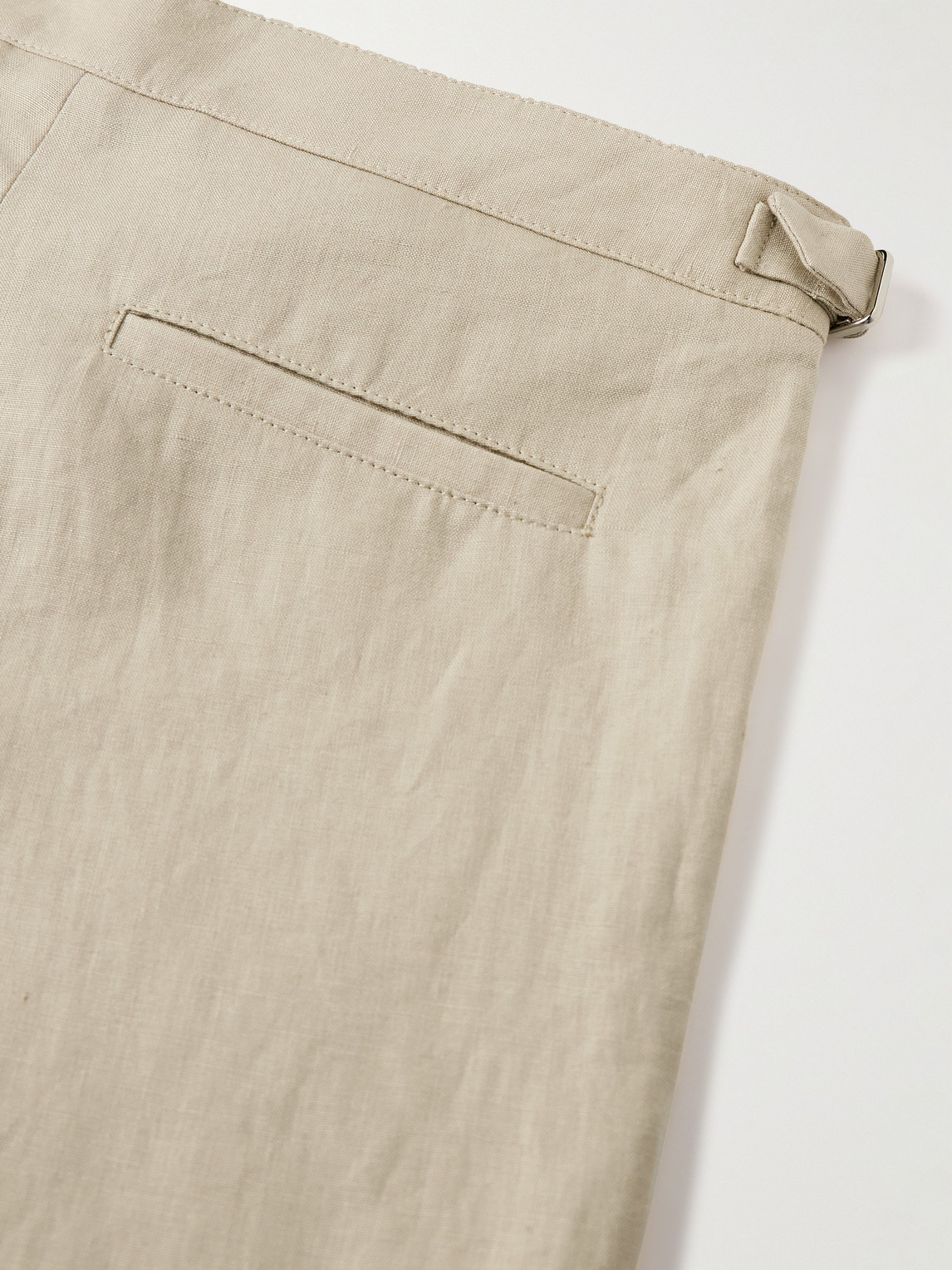 Shop Loro Piana Majuro Straight-leg Linen Bermuda Shorts In Neutrals