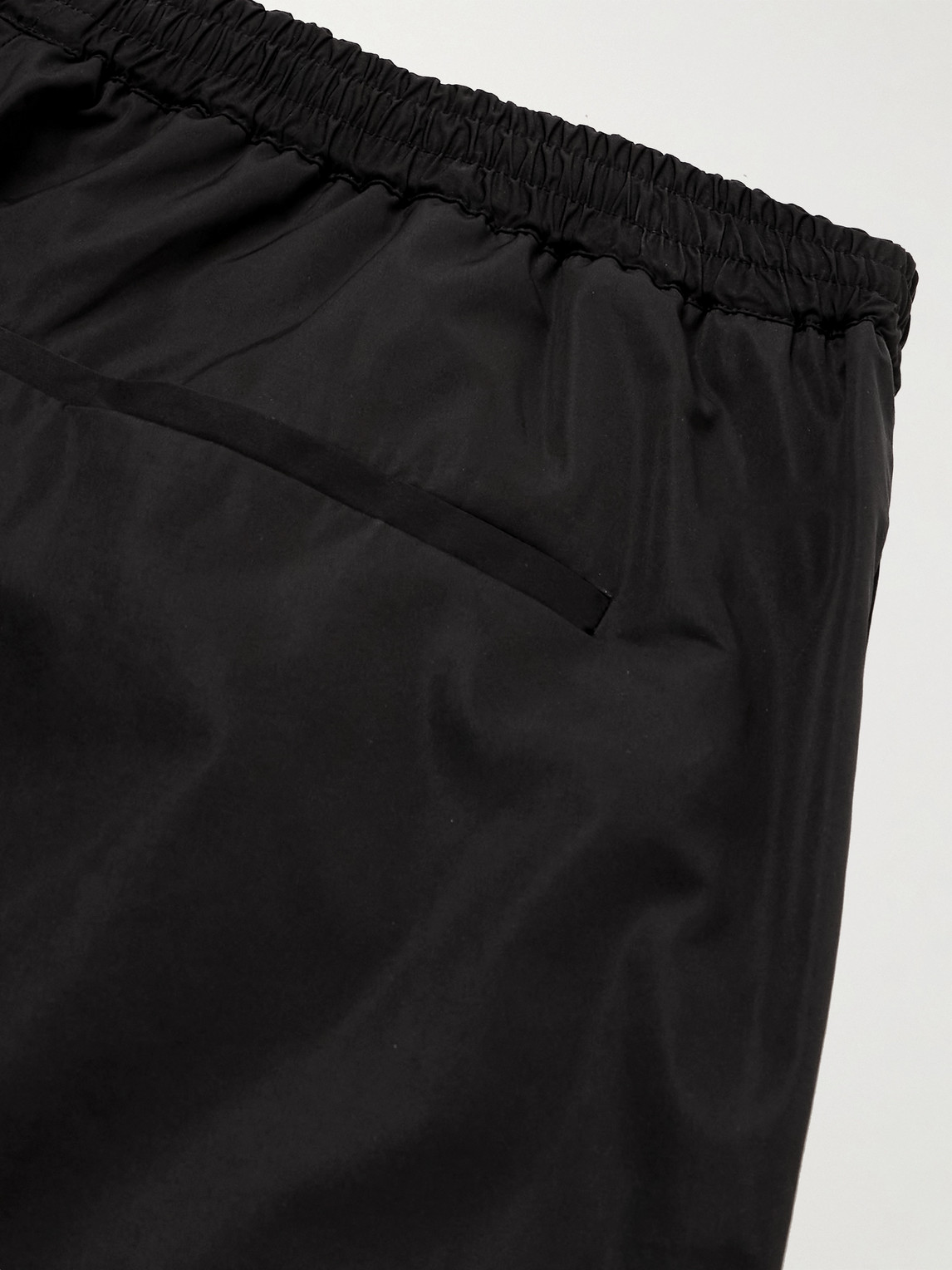 Shop The Row Wide-leg Gerhardt Shell Shorts In Black