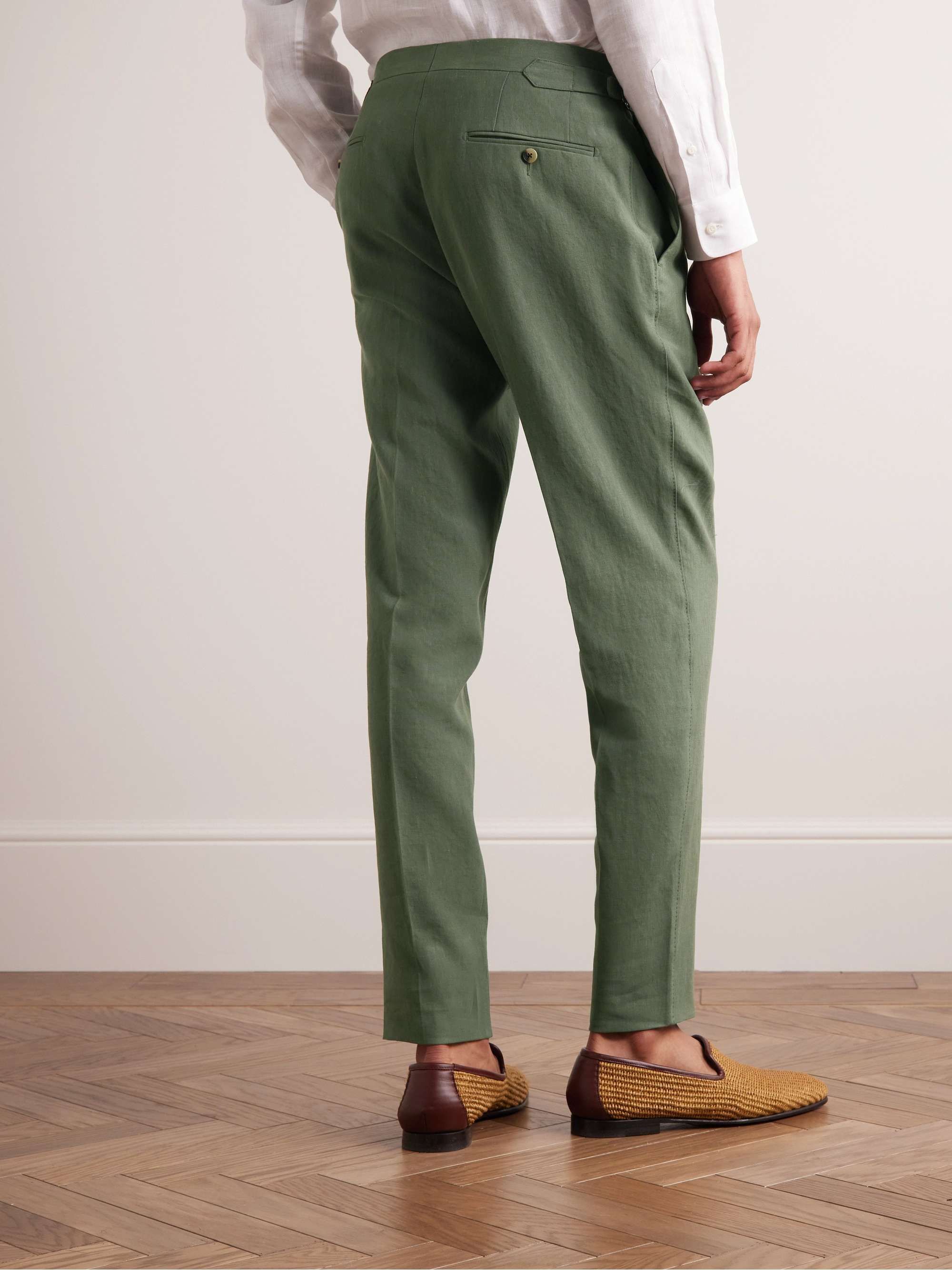 THOM SWEENEY 