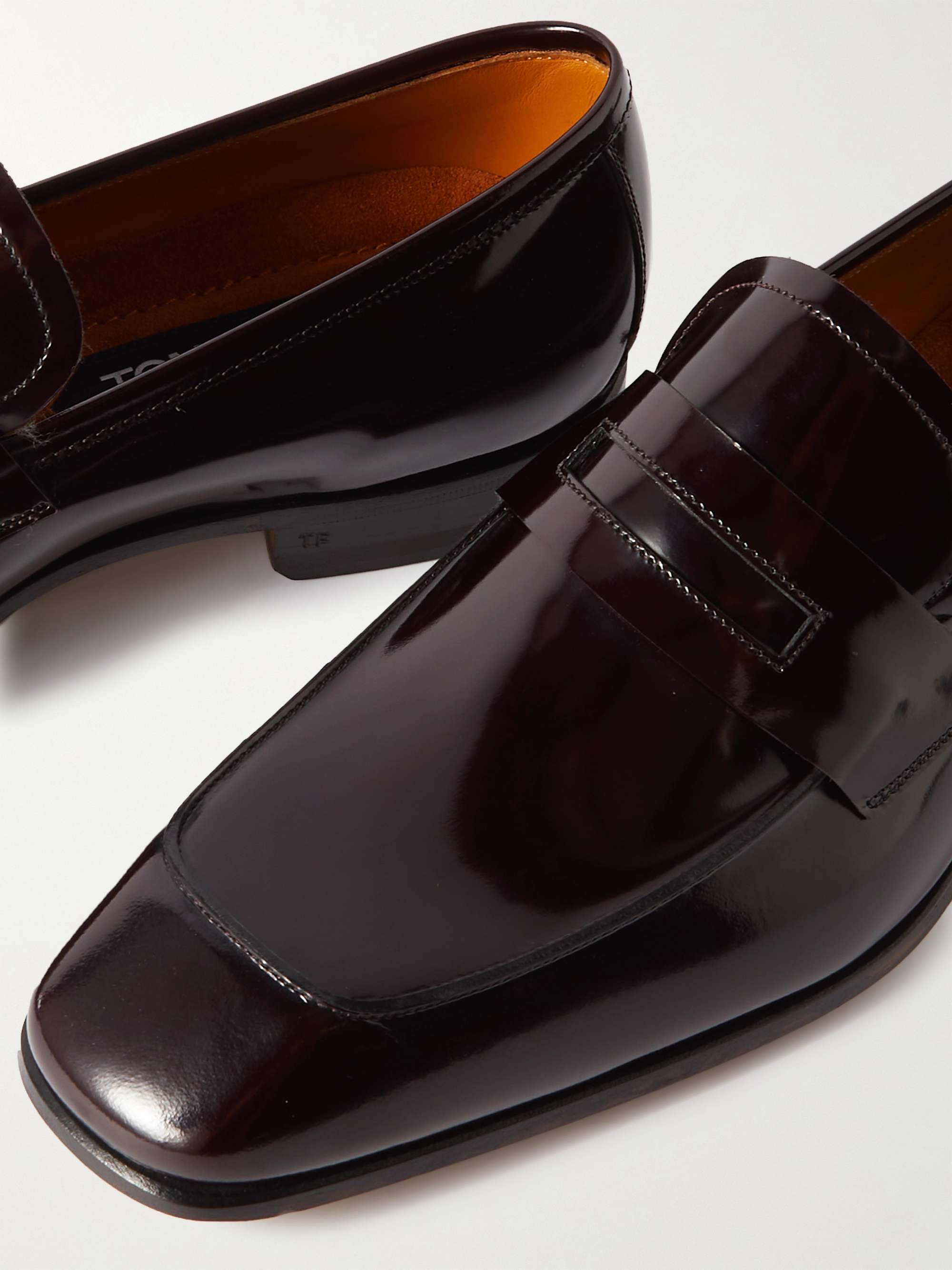 TOM FORD 
